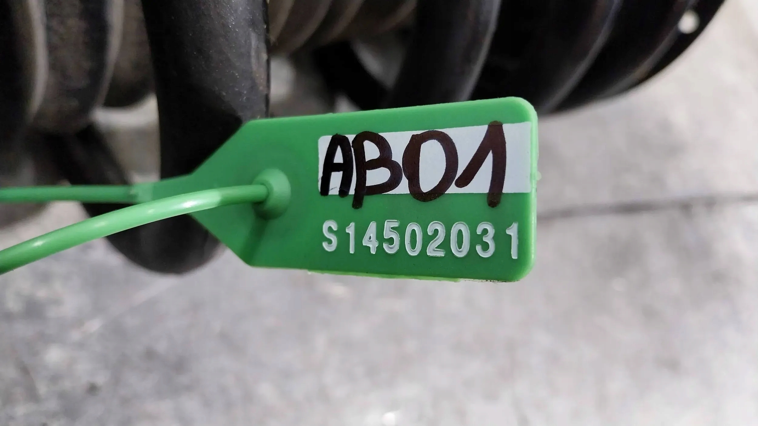 shock absorber front left 6750359 BMW X5 E53 4.4 4.6