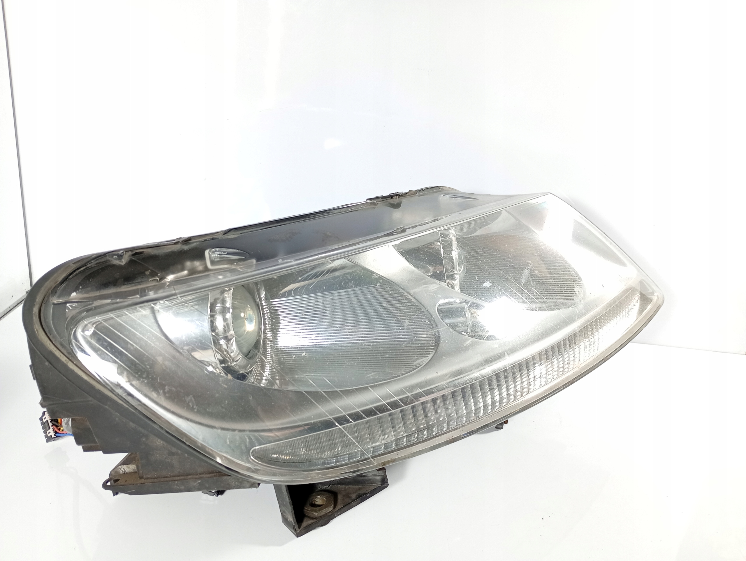 VW Phaeton 02-16 REFLEKTOR light right front front OE 3D1941016J