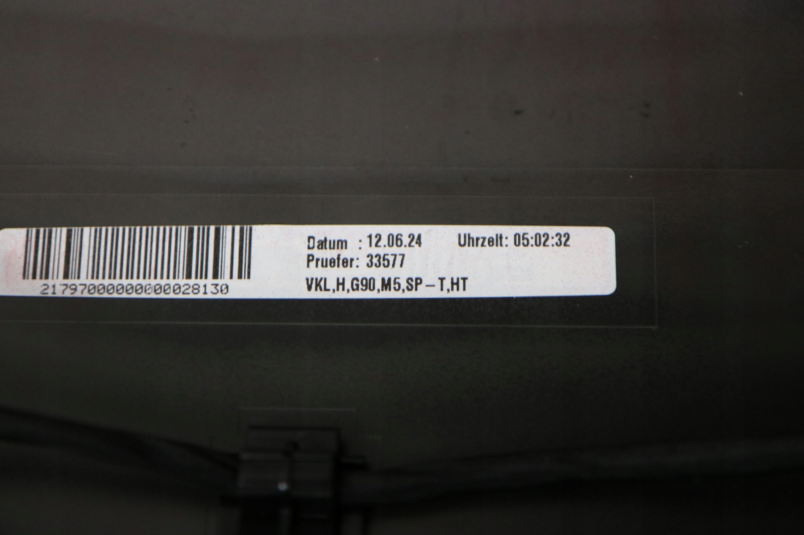 BMW M5 G90 complete bumper rear part rear colour C68 DRAGON FIRE RED