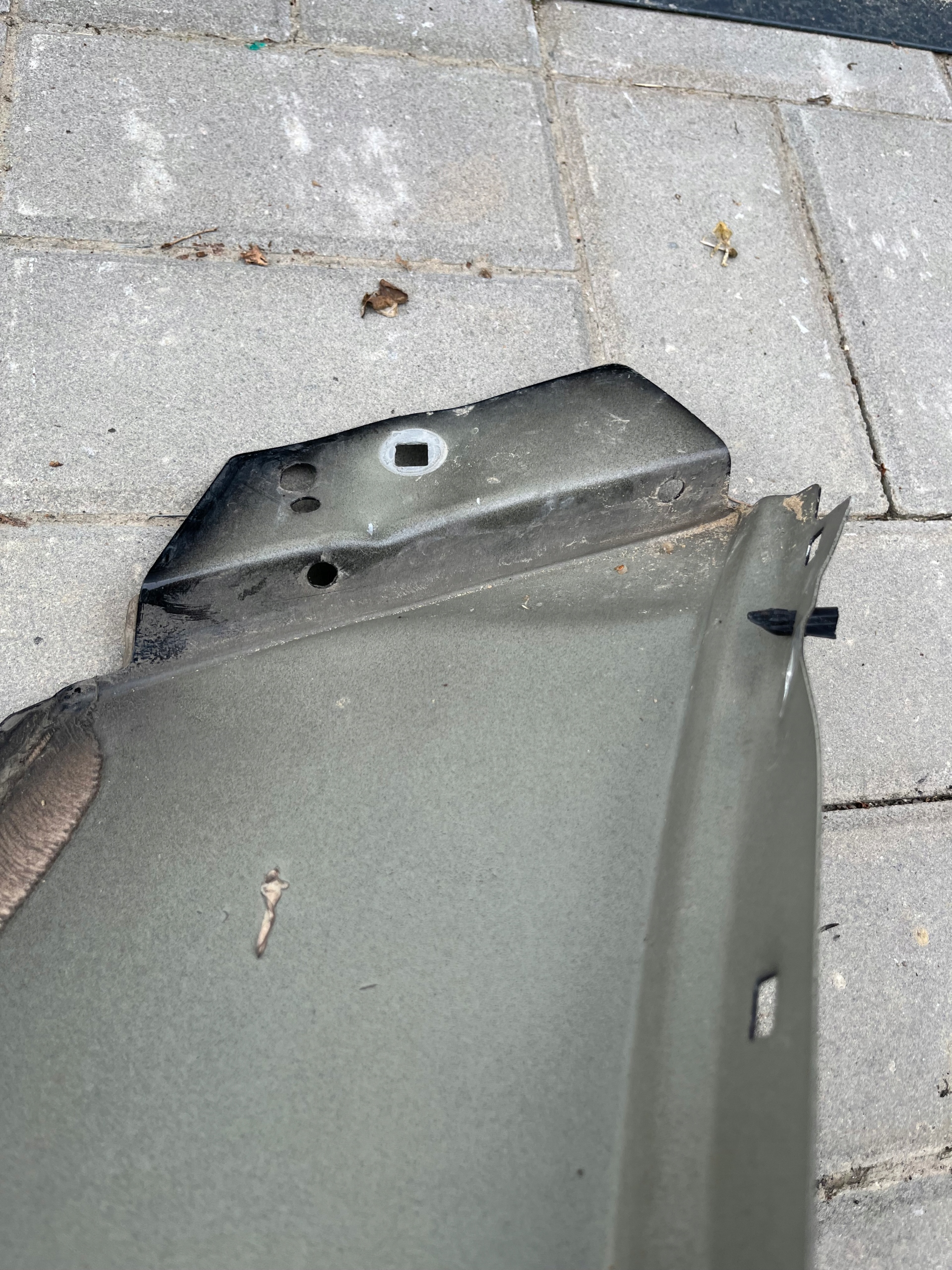 BMW Z4 G29 2018- PARAFANGO DESTRA POSTERIORE