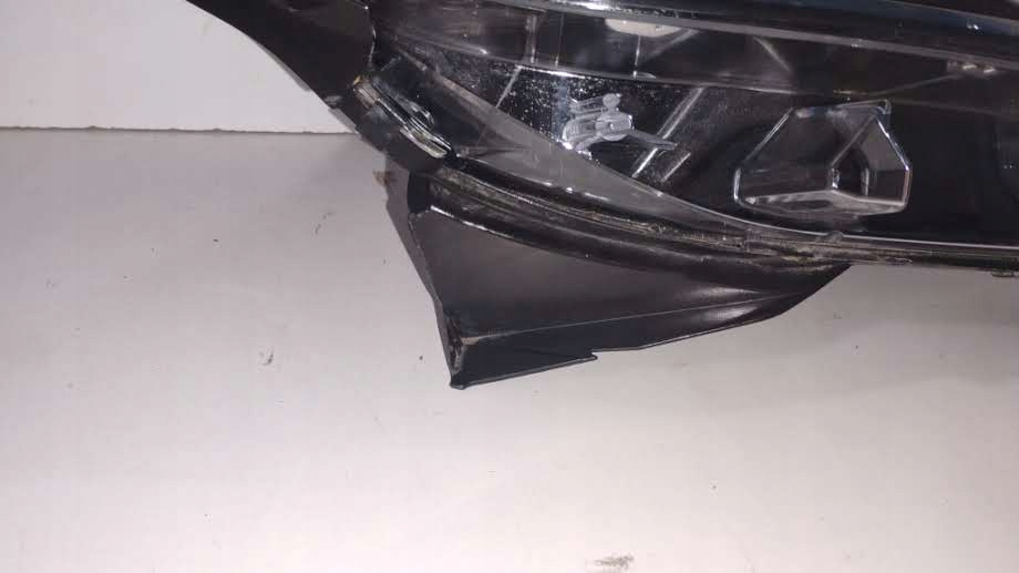 фара левая renault CAPTUR 1 oe 260102734R