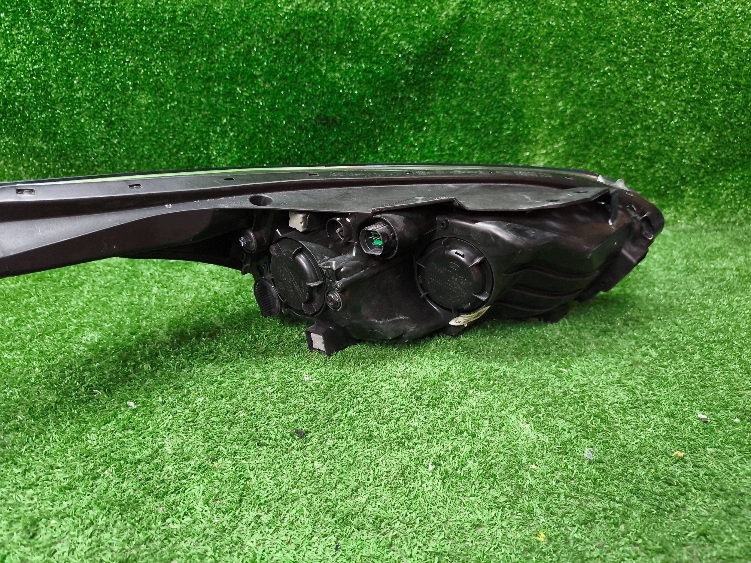 REFLEKTOR left front KIA CEED III 18- LED lens NR.R1650