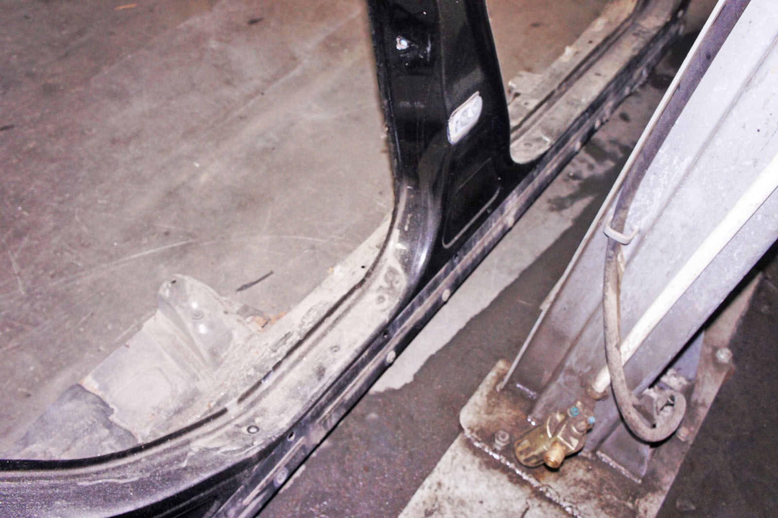 Lz344 Lexus RX II Поріг Стійка B Правий Центральний