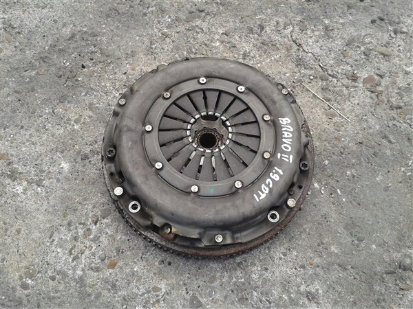 ДВОМАСОВЕ КОЛЕСО FIAT BRAVO II 1.9 JTD