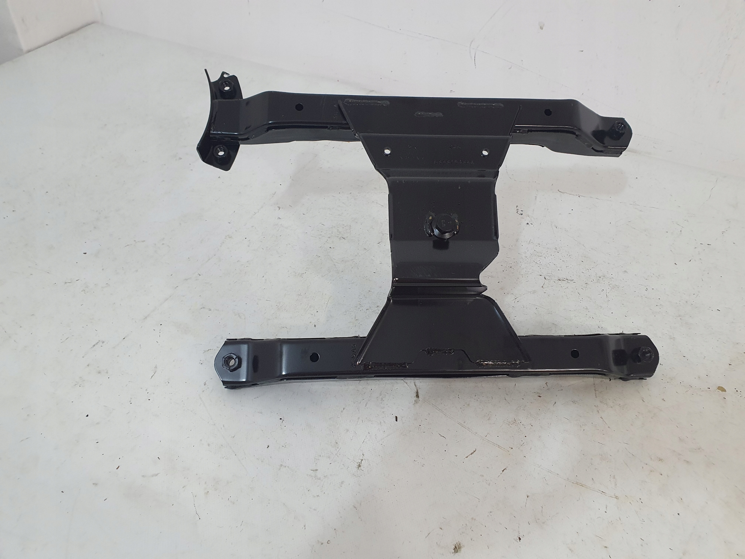 CHRYSLER PACIFICA II 17- Support plaque Roues de la roue de secours DOJAZDOWEGO 68381548AA