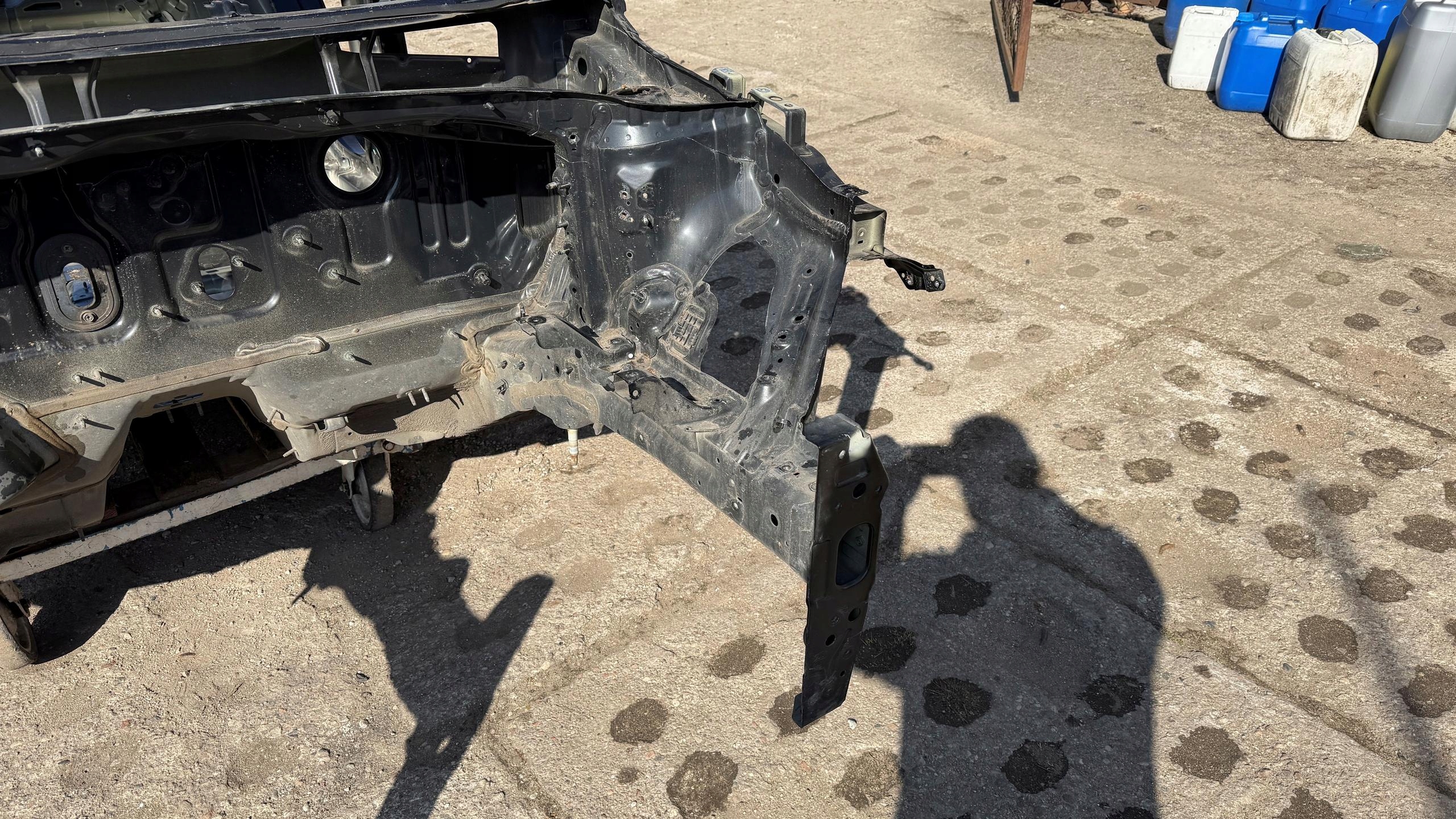 KIA RIO IV V quarter left FARTUCH front left 17-25