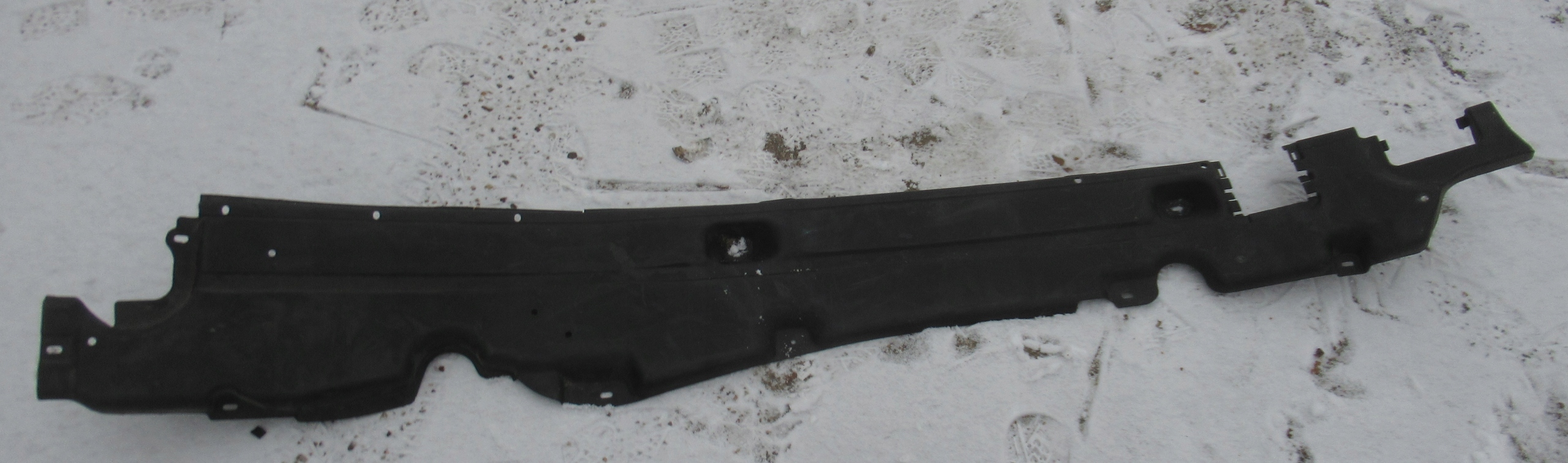 PORSCHE CAYENNE cover chassis left 7L0825211B