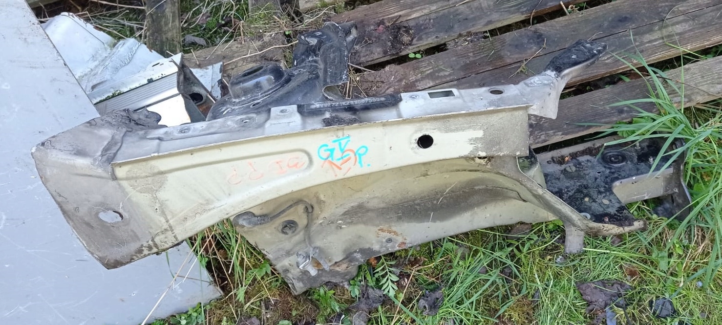 VW GOLF V längsträger rechts vorne
