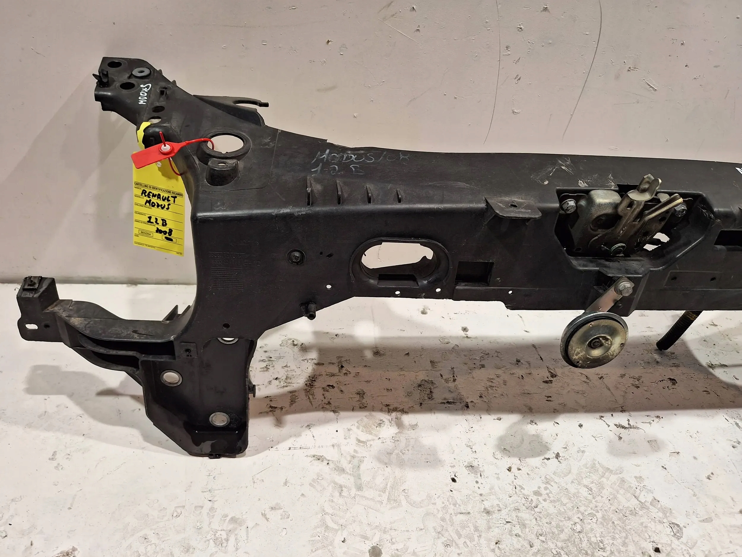 GURTEN OBEN ZAMKOWY 8200224763 RENAULT MODUS 04