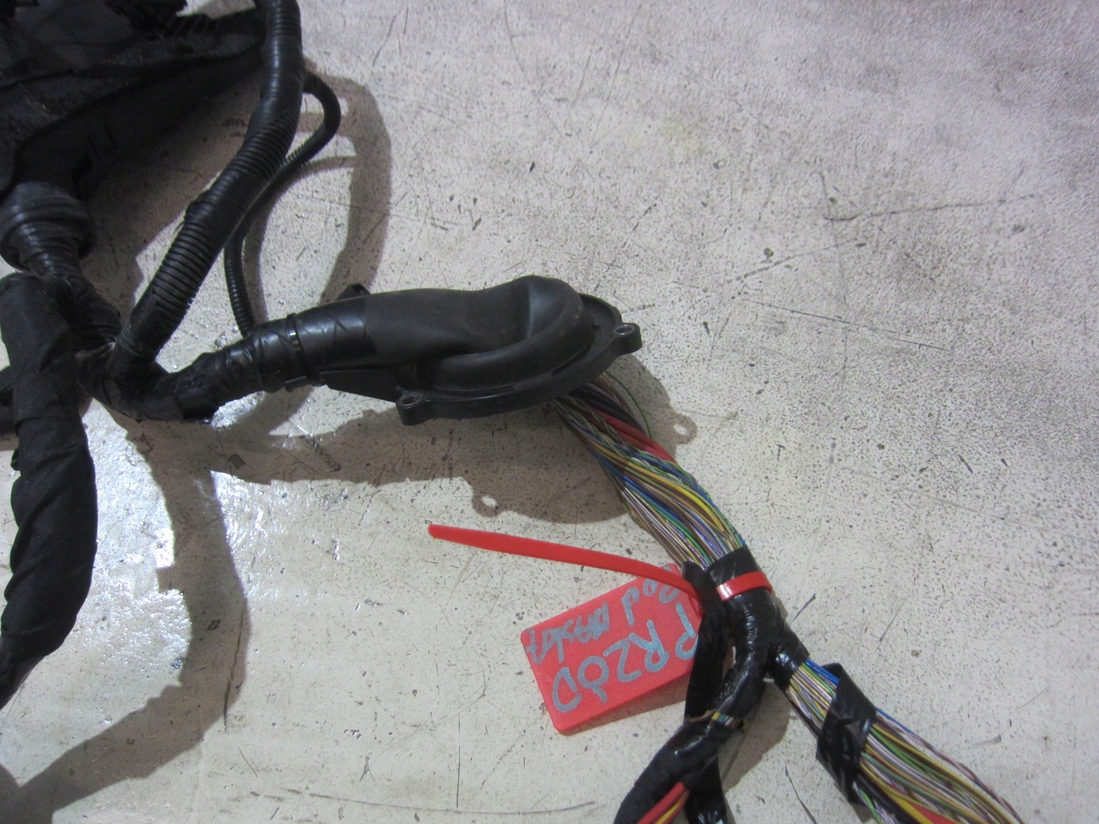 VOLVO XC90 II XC 90 2.0 T6 wiring bundle KOMORY of the engine front front