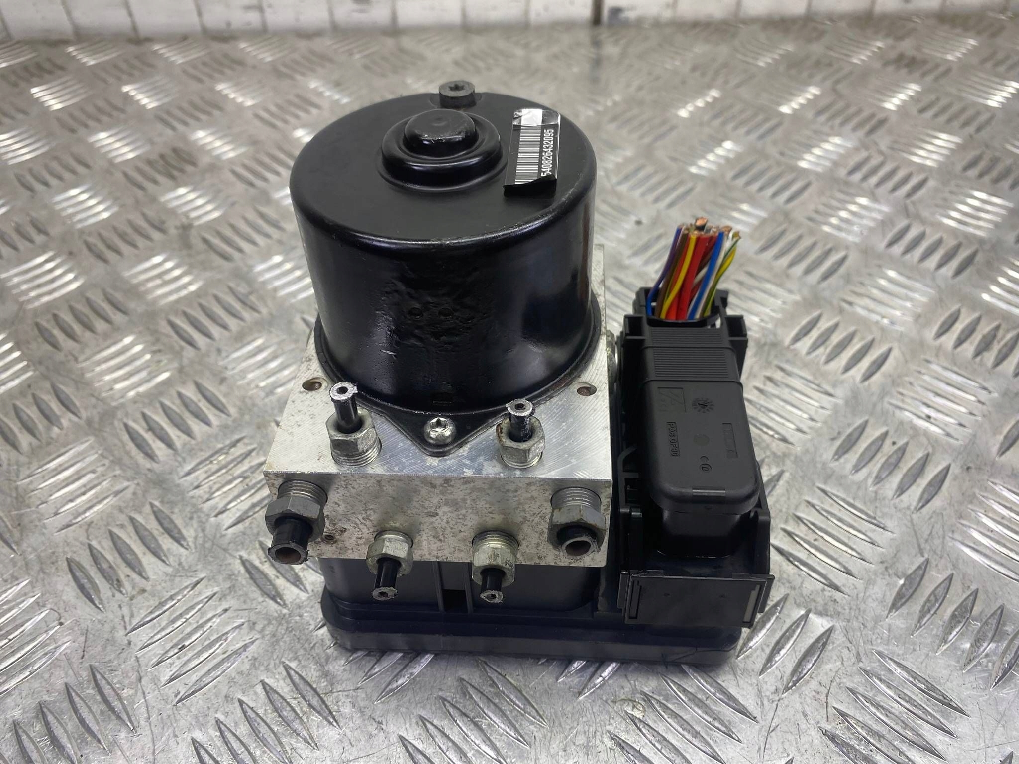насос ABS volvo C30 C70 S40 V50 31274911 31274912