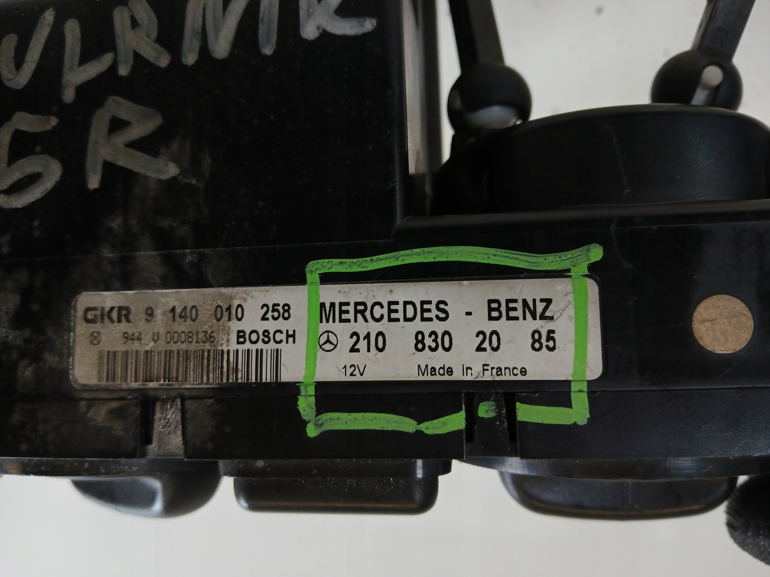 MERCEDES W210 Unite commande clima Bouches buses 2108302085