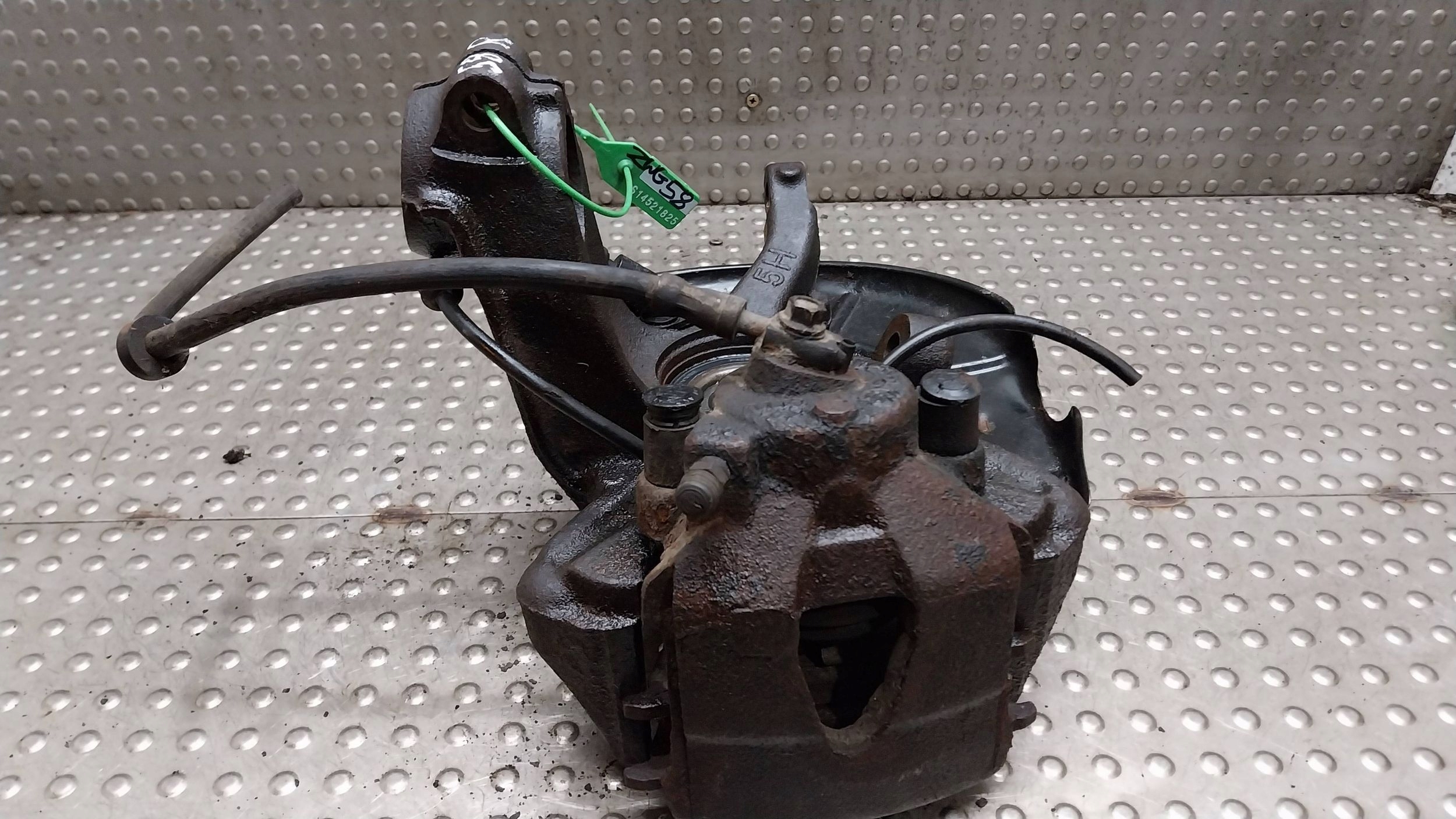 Mozzo FUSELLO Destra Anteriore 1J0407256M VW GOLF IV A3 8L OCTAVIA e LEON e 1.8B
