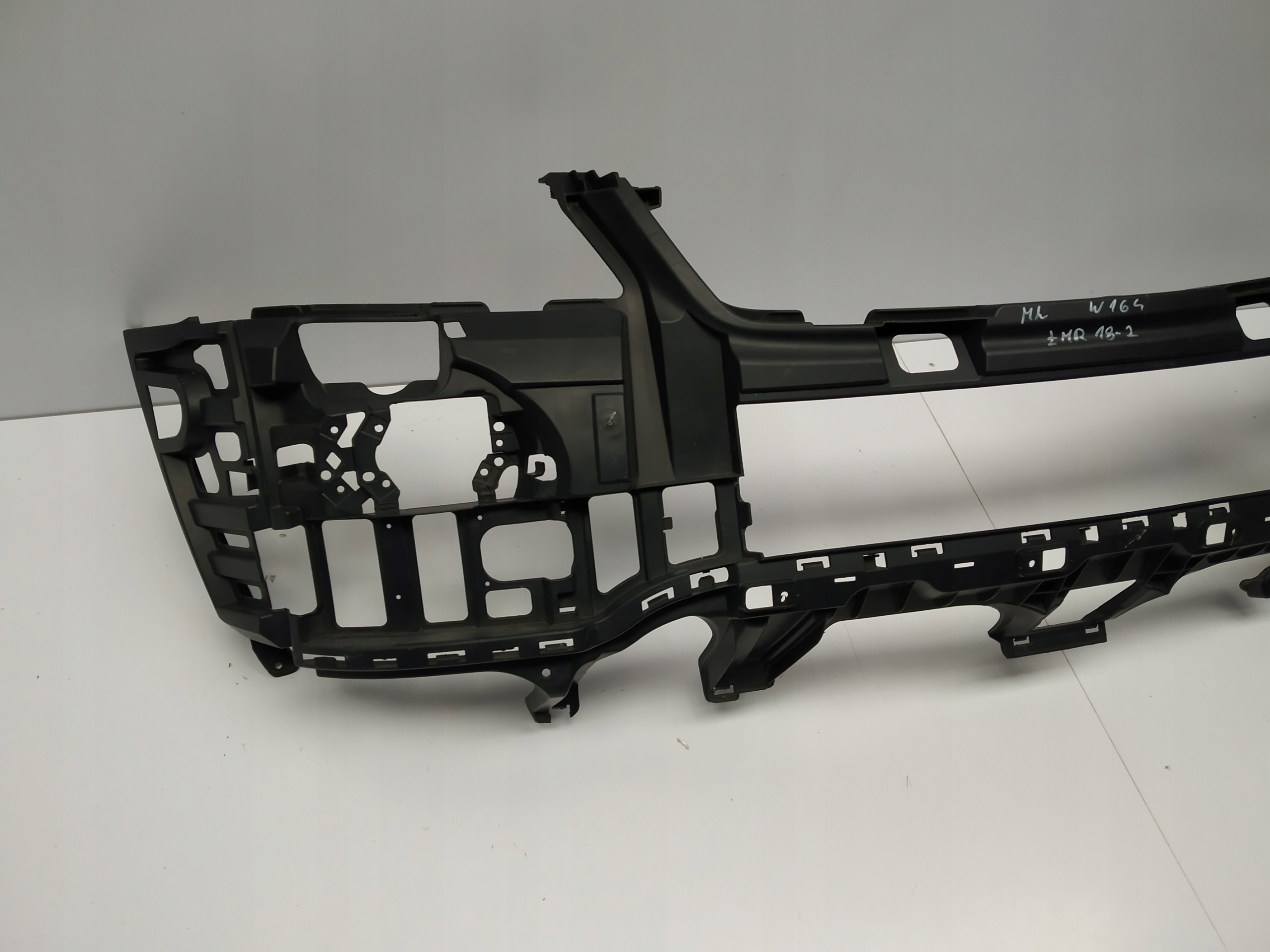 Mercedes ML W164 Traverse Insert Support Pare choc Avant 1648850165