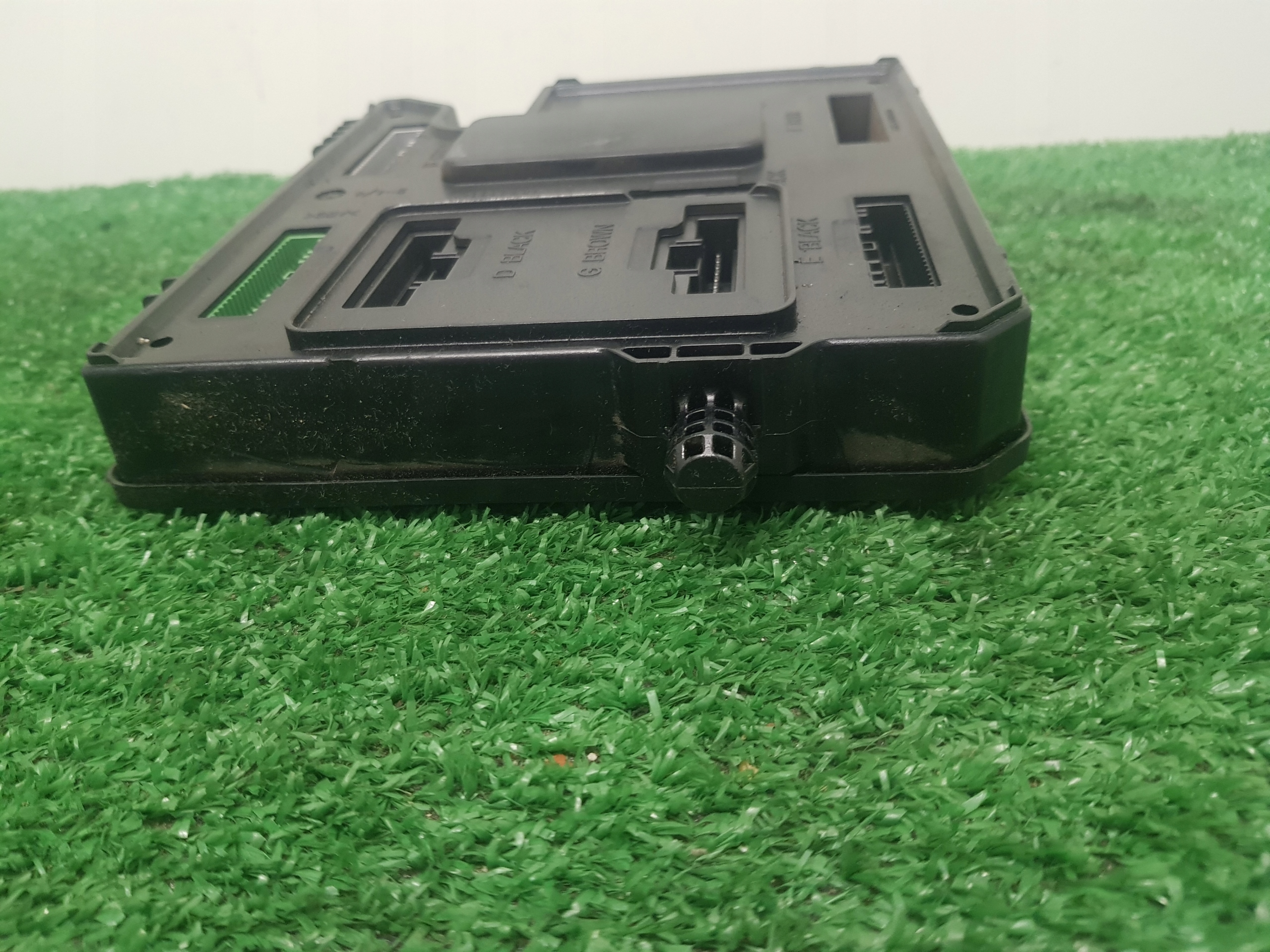 module control unit BCM RENAULT SCENIC 3 284B17882R