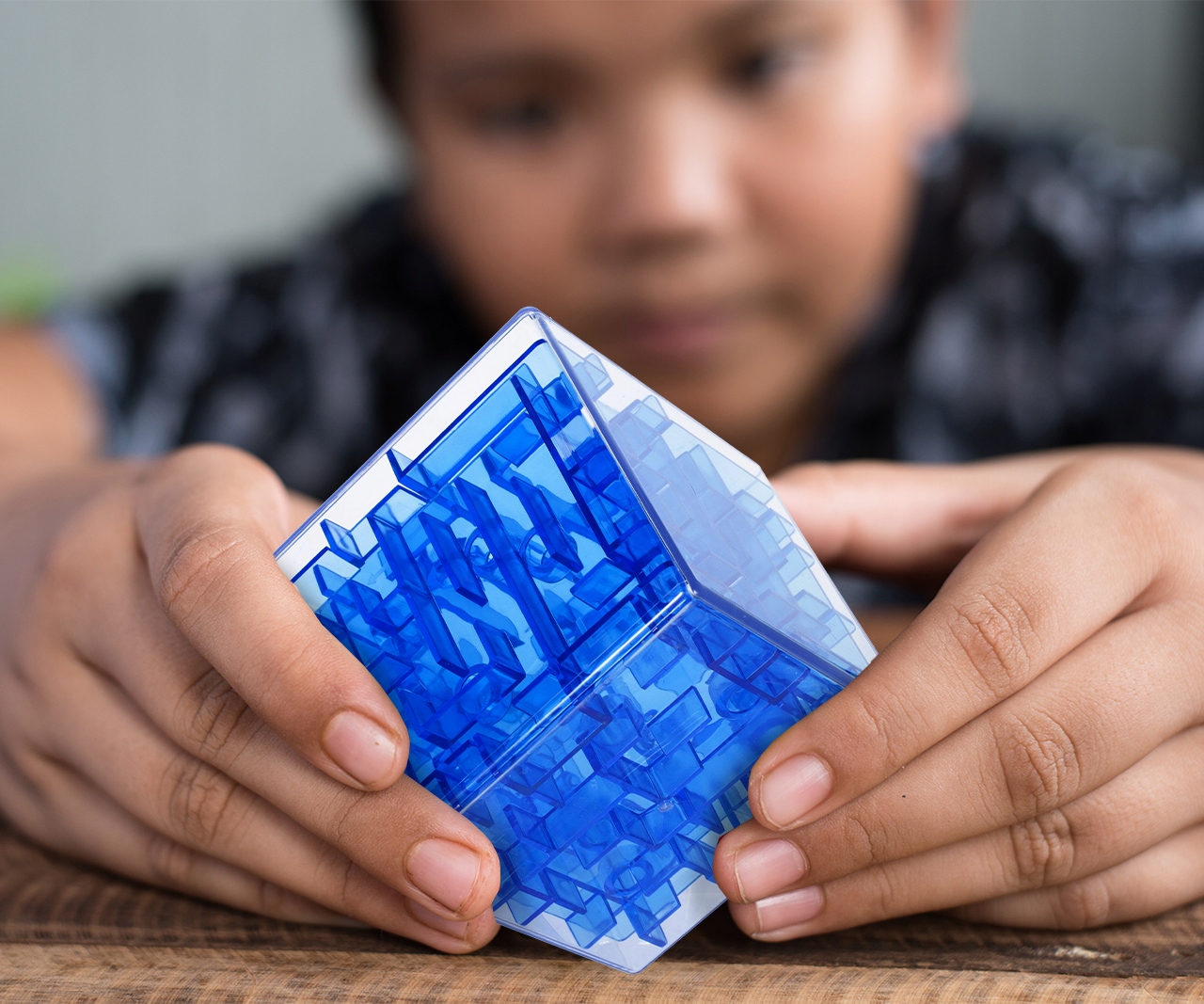 KOCKY PUZZLE LABYRINT 3D ZRUČNOSTNÁ HRA PRE PREDŠKOLÁKOV DETI Maximálny počet hráčov 1