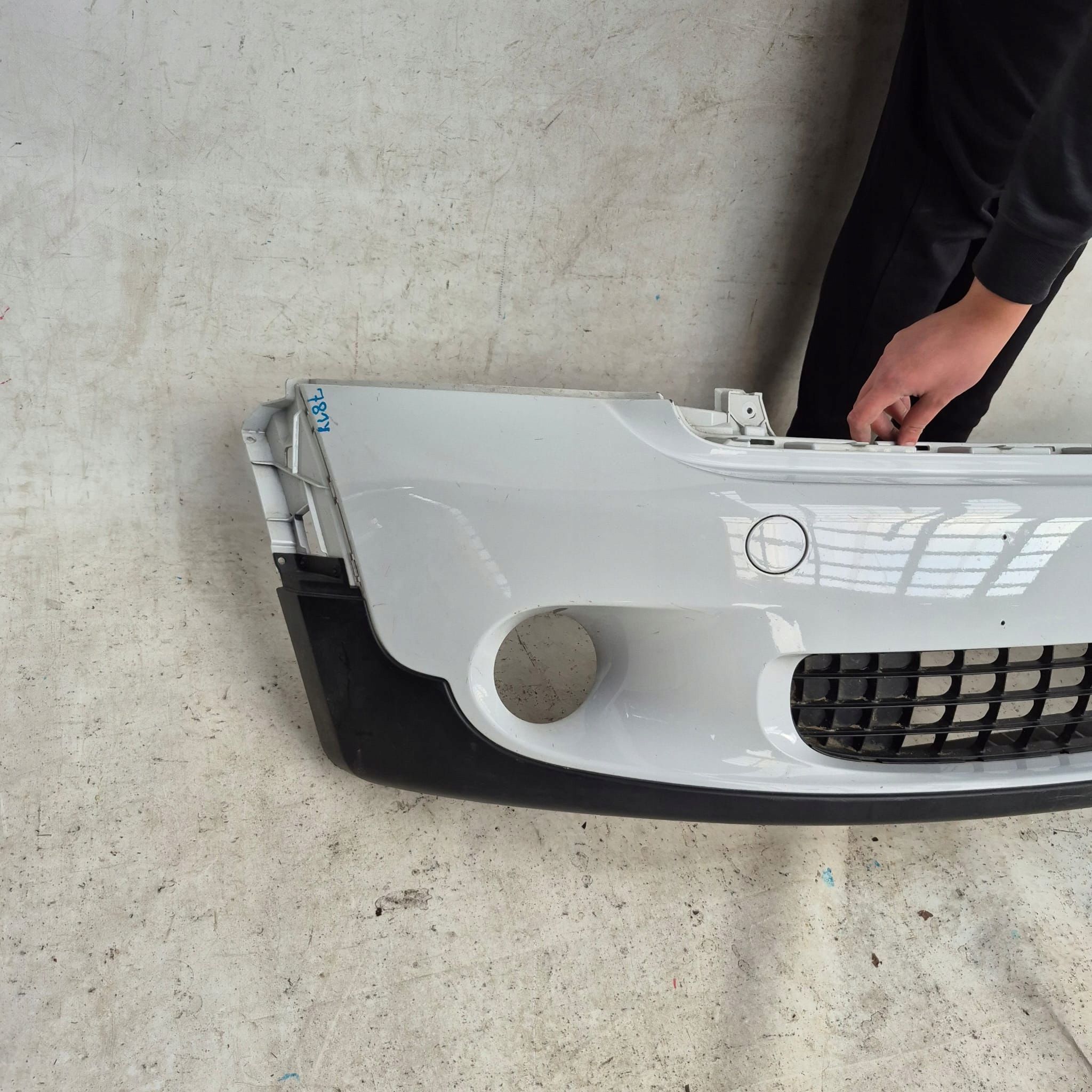 MINI COUNTRYMAN and 1 R60 10-17 bumper front front