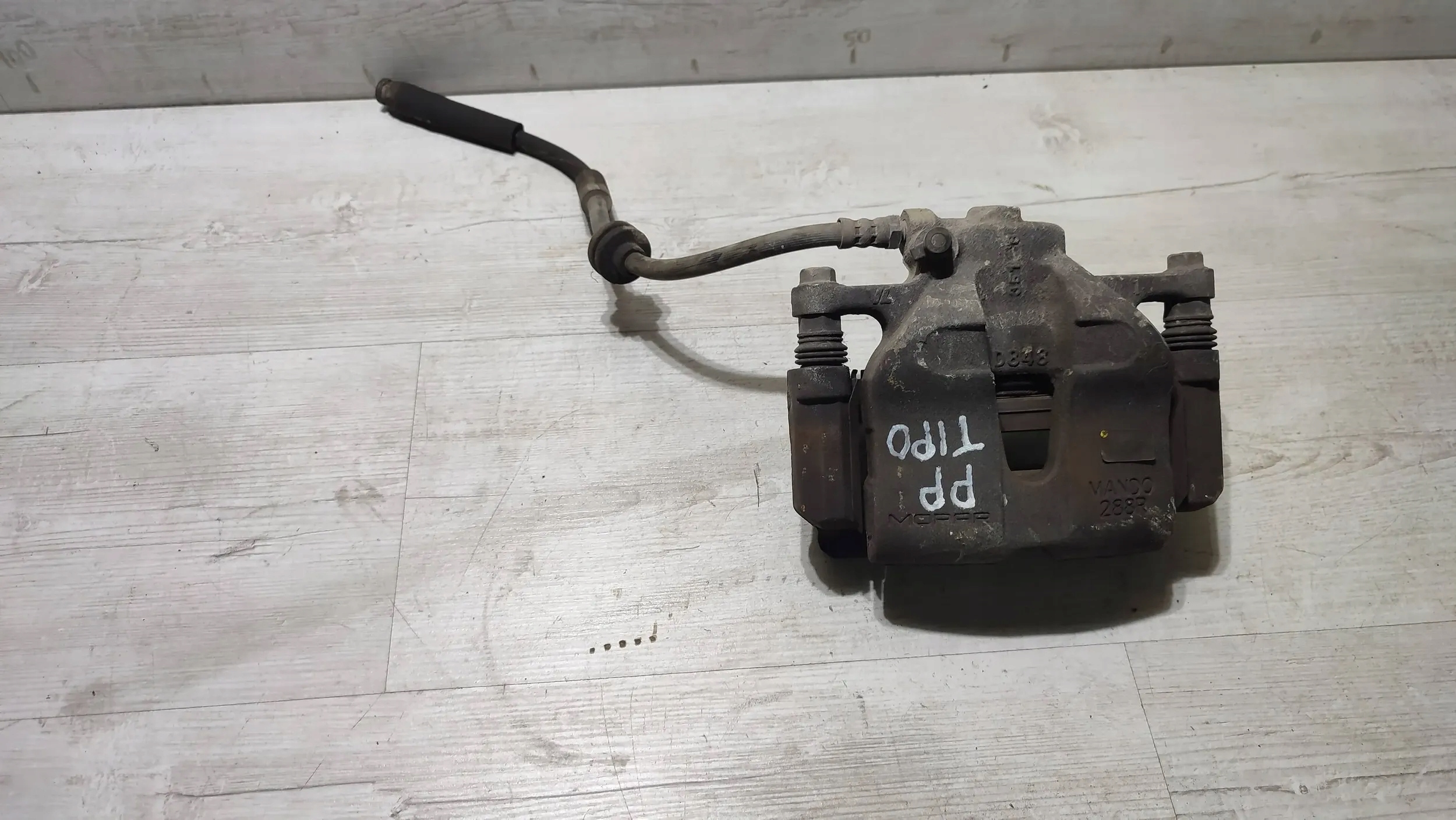 Fiat Tipo II HB 19r. 1.4 front side right caliper