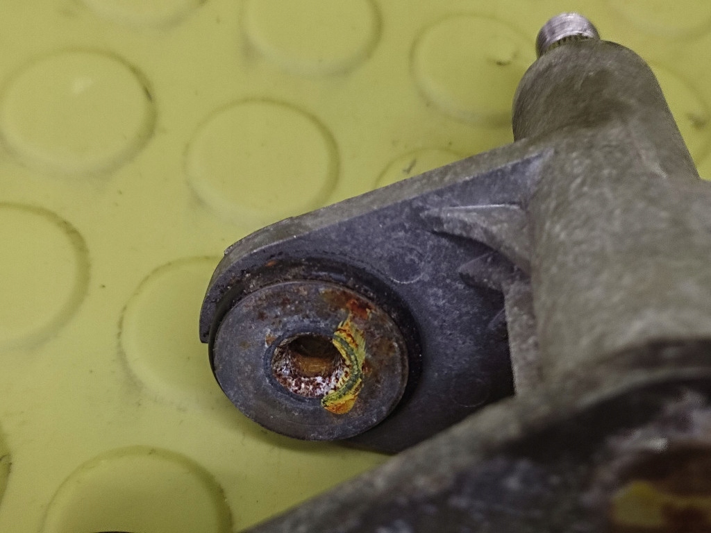 DAEWOO TACUMA wiper mechanism front