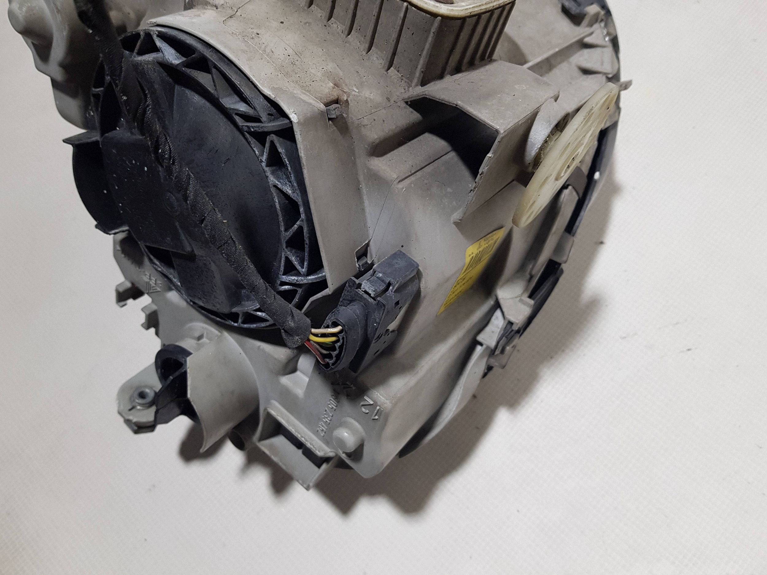 MERCEDES SL R230 W230 light XENON left front UK