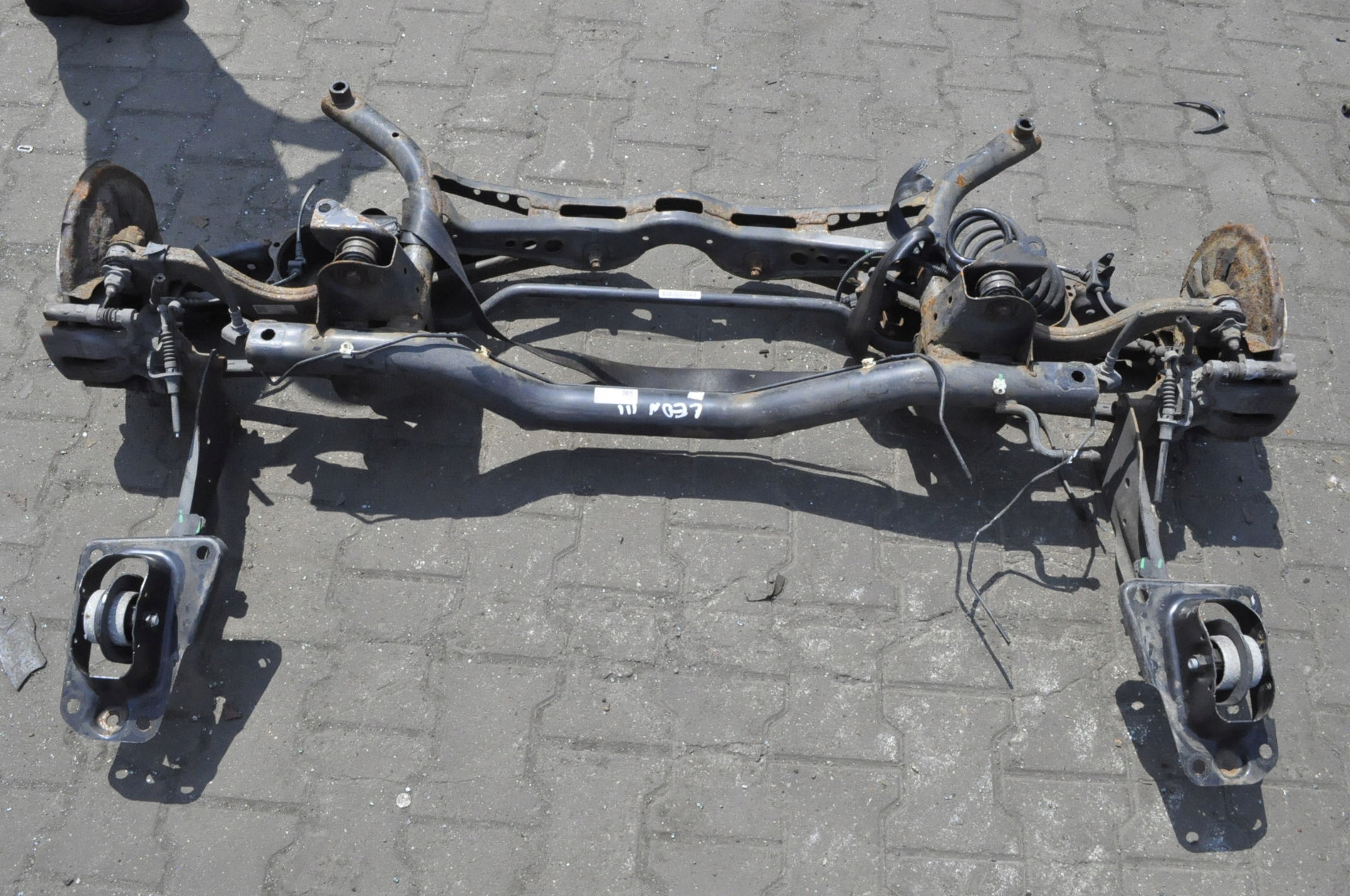 SEAT LEON III ZAWIESZENIE BELKA TYŁ