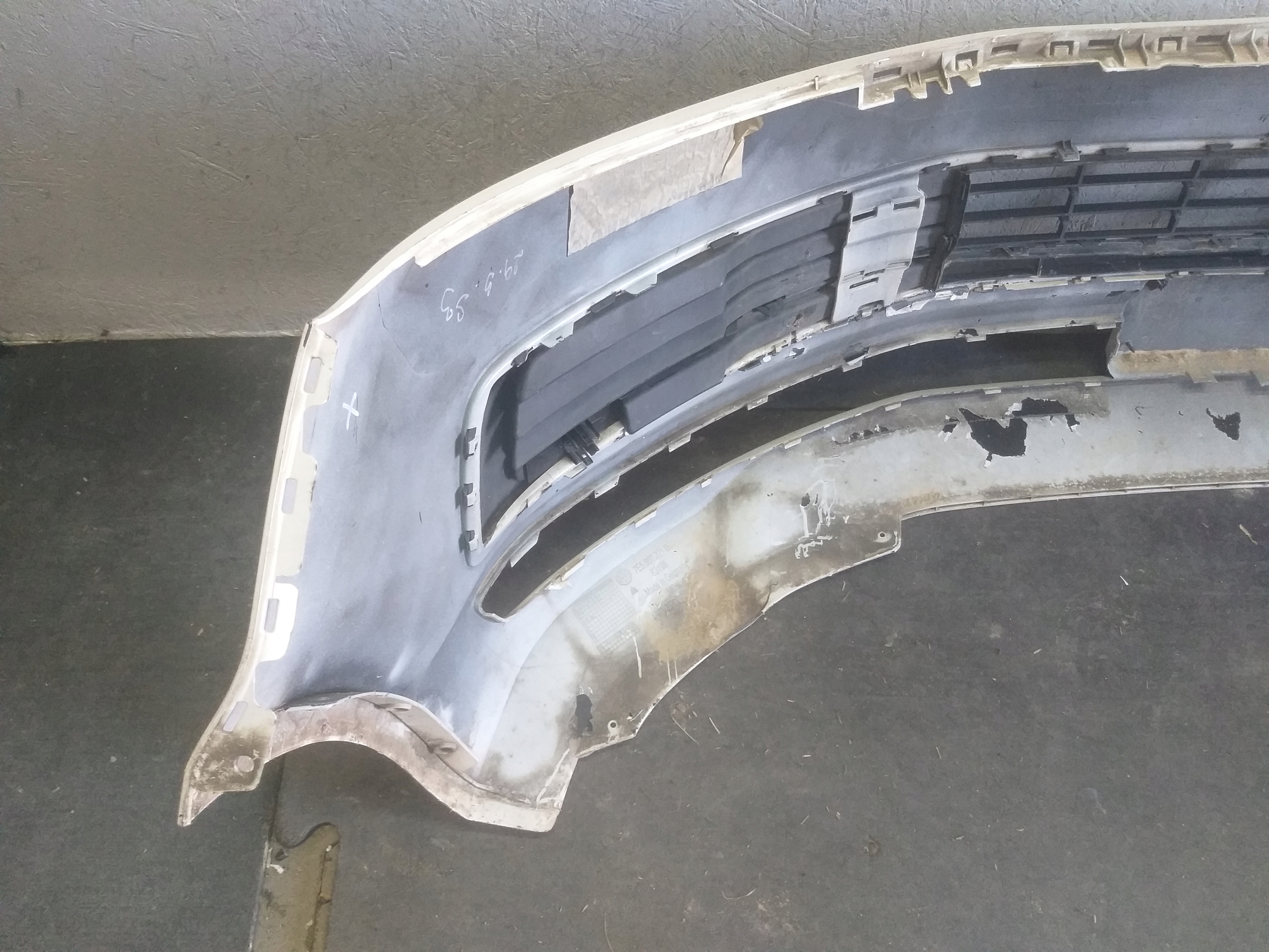 STOSSSTANGE VORNE VW T6