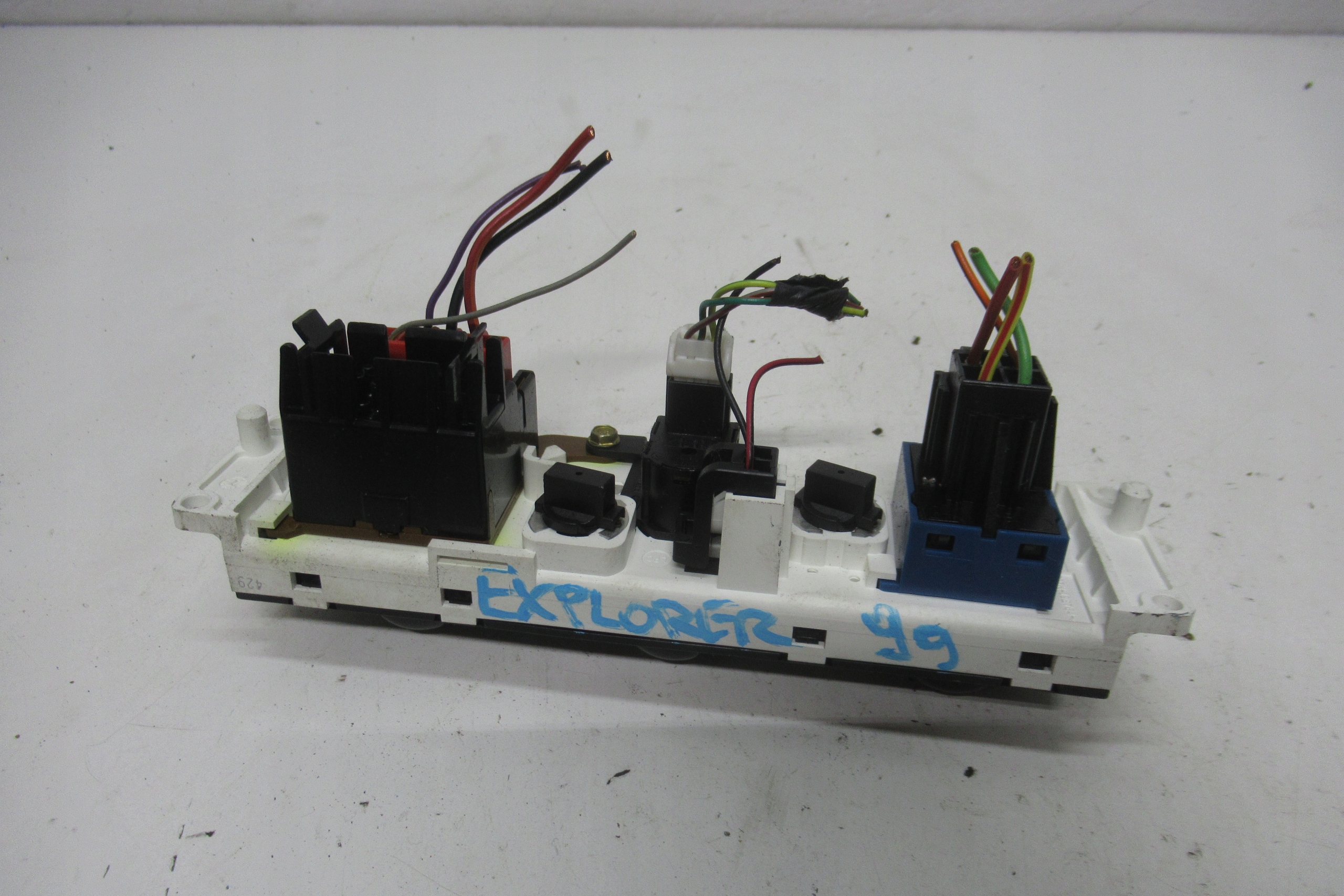 FORD EXPLORER 99R PANEL des lüfters F87H-19E764-A