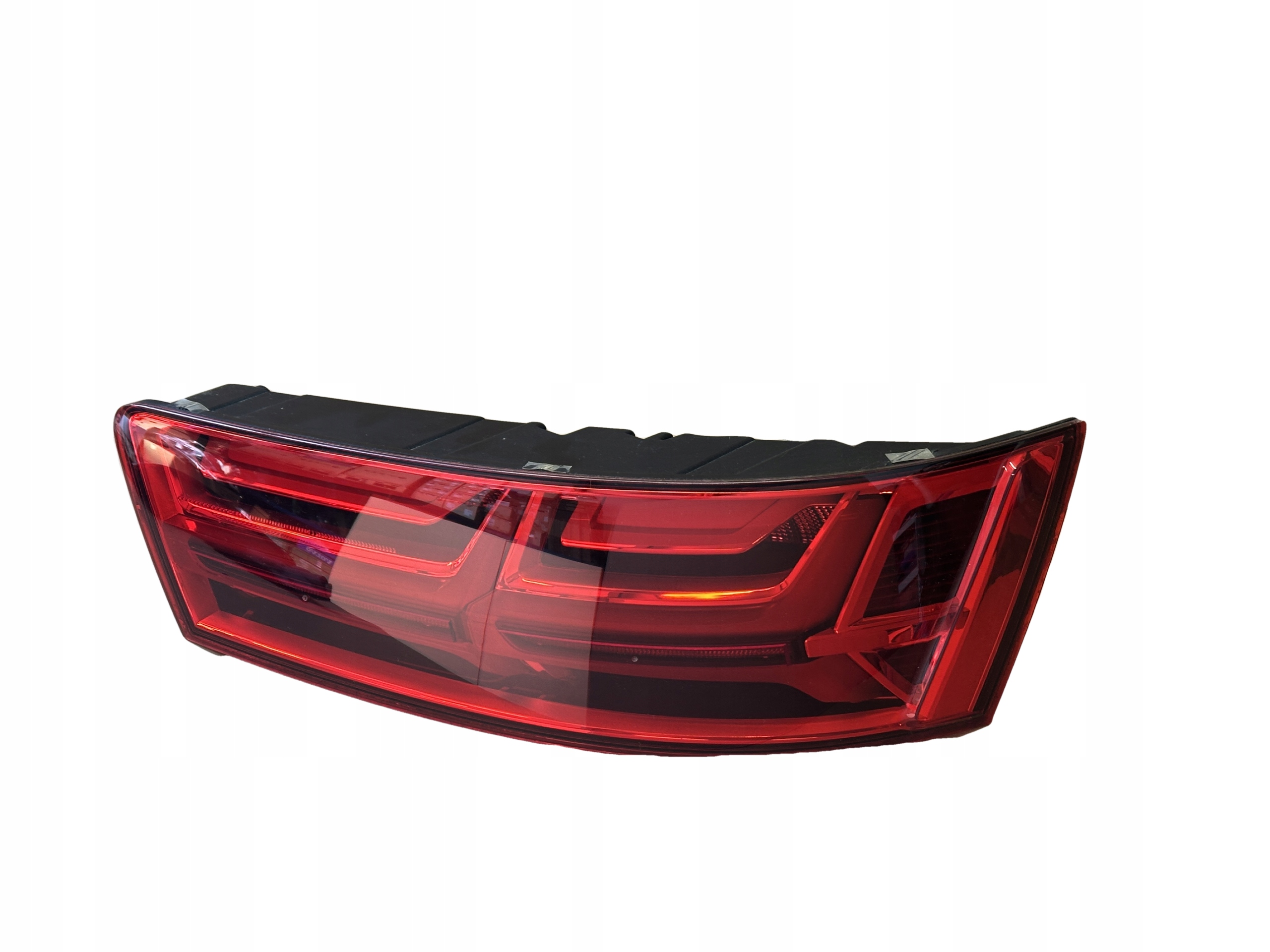 AUDI Q7 4M light LED right rear part 4M0945094D USA