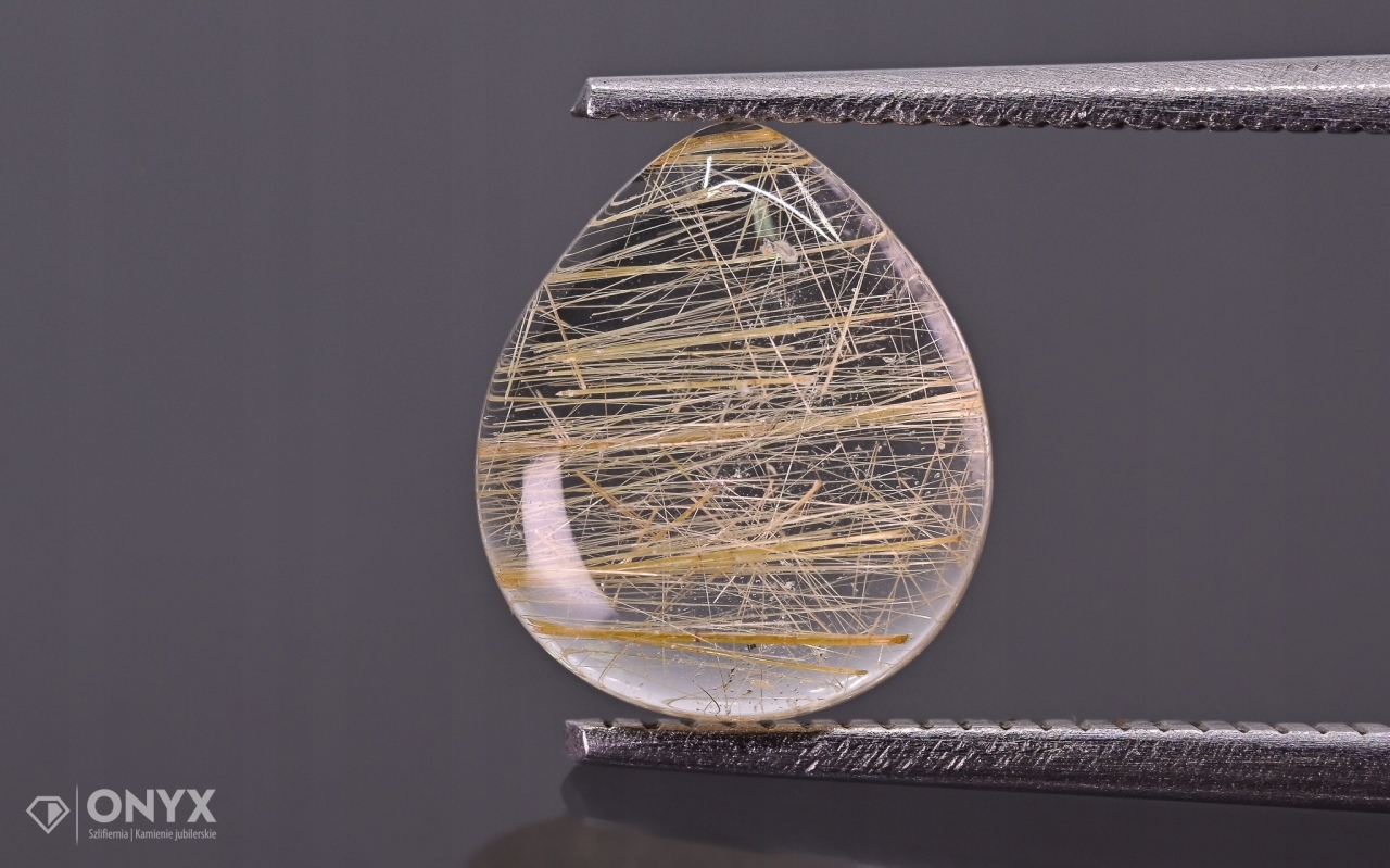 Křemen s rutilem nízký kabošon slza 9,5x8 mm