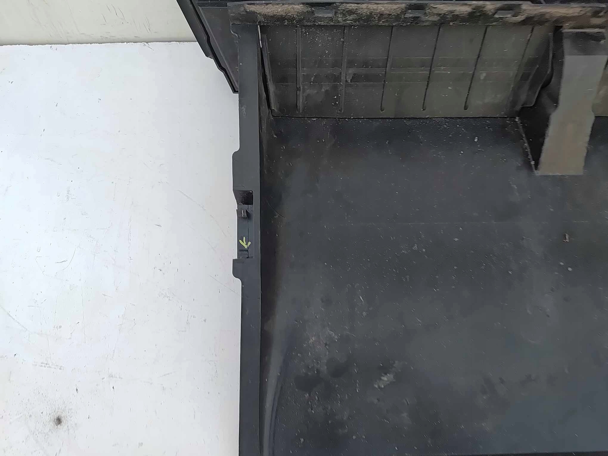 tesla MODEL S впуск воздушный жалюзь 3520