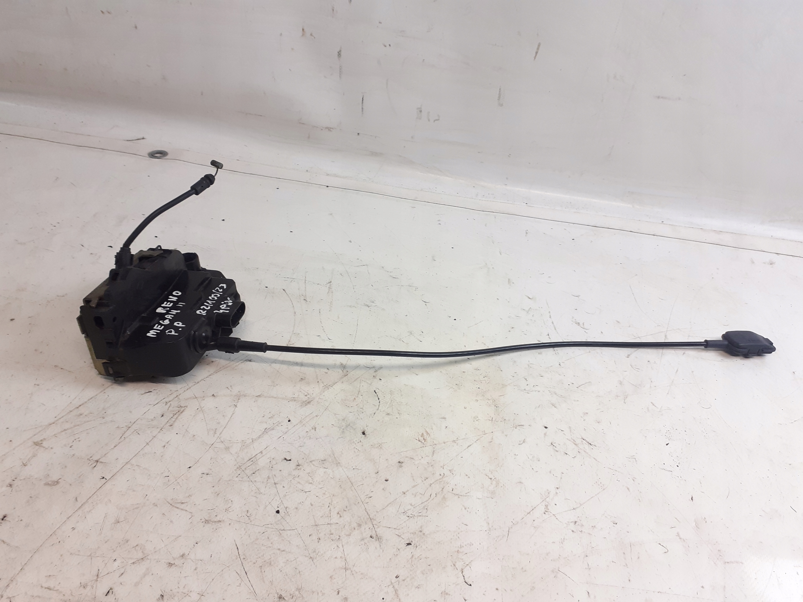 lock door right front Renault Megane II 4 PIN