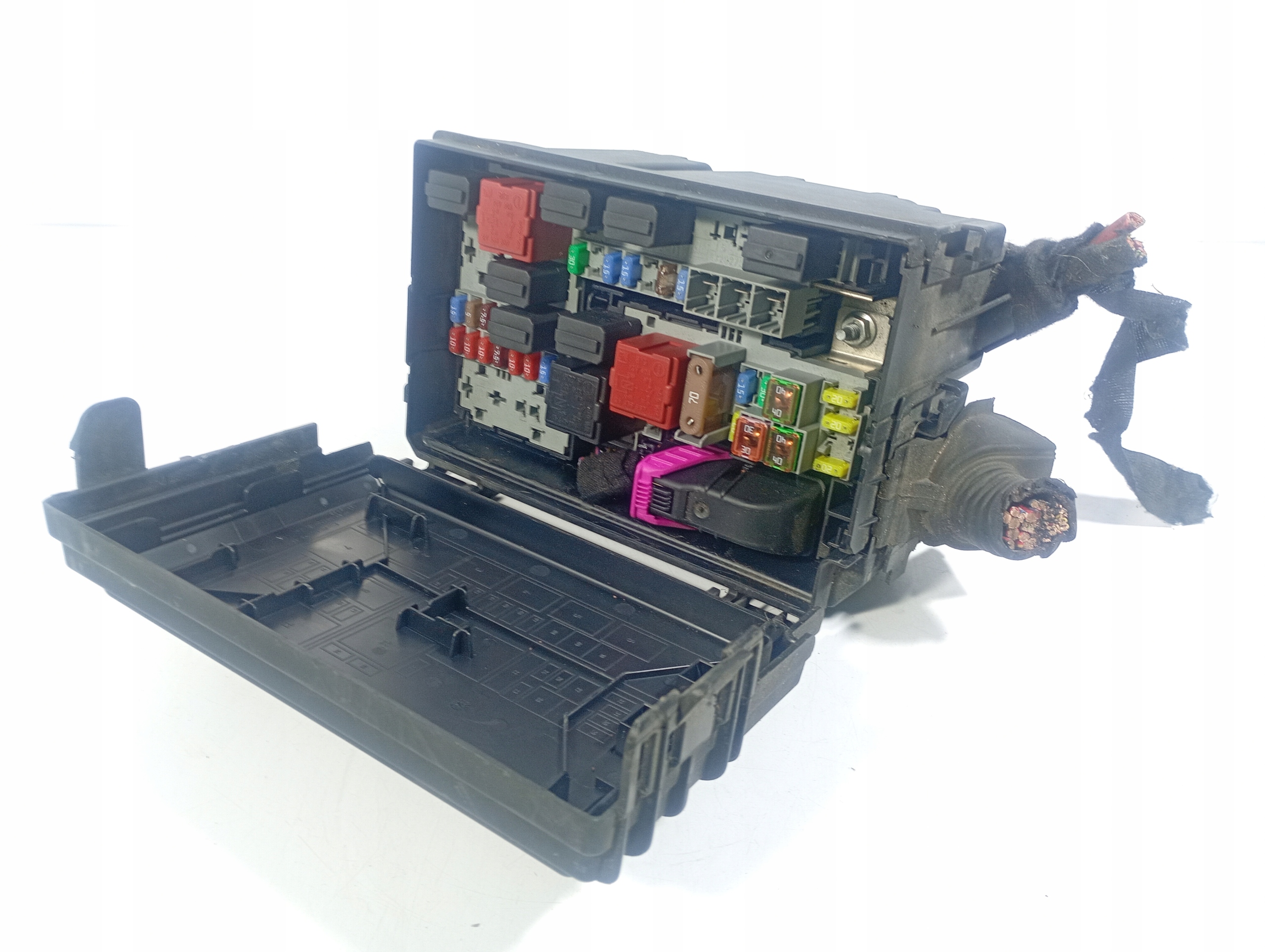 Opel Corsa D 06-14 Module Module fusibles OE 13246936