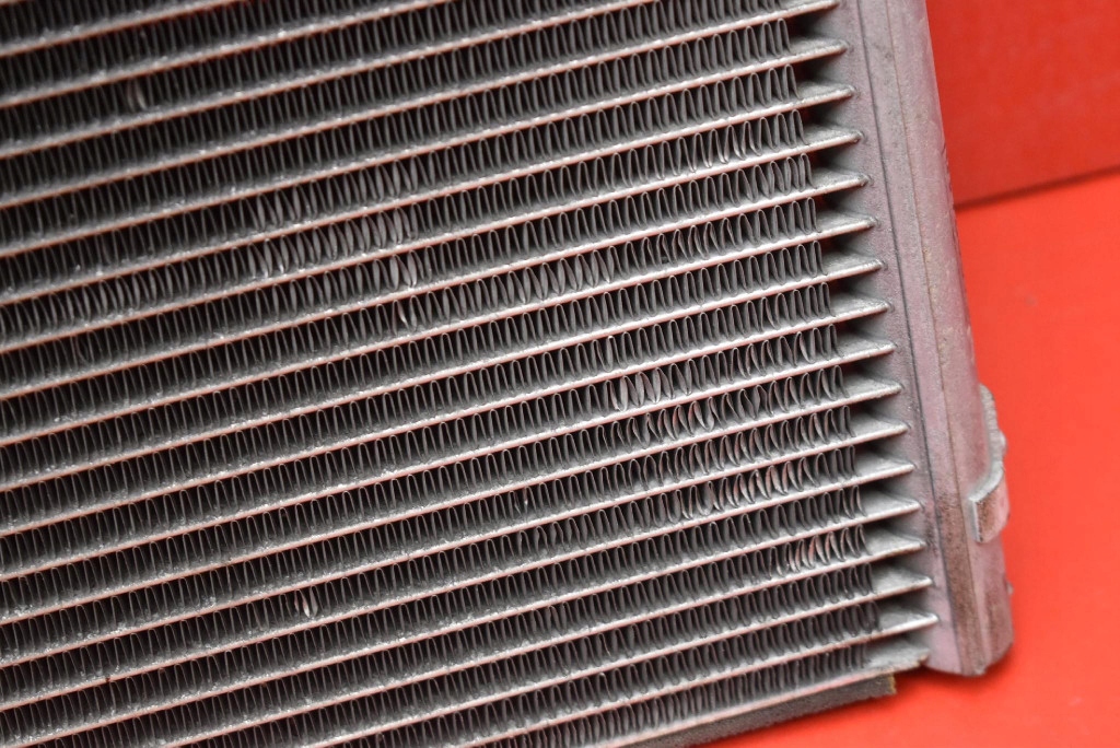 Radiateur climatisation 6007610 TESLA MODEL S PERFORMANCE 772 KM 12-20