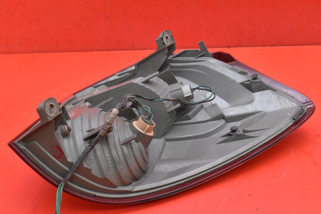 light left rear part rear SUBARU LEGACY 4 IV KOMBI 06-09