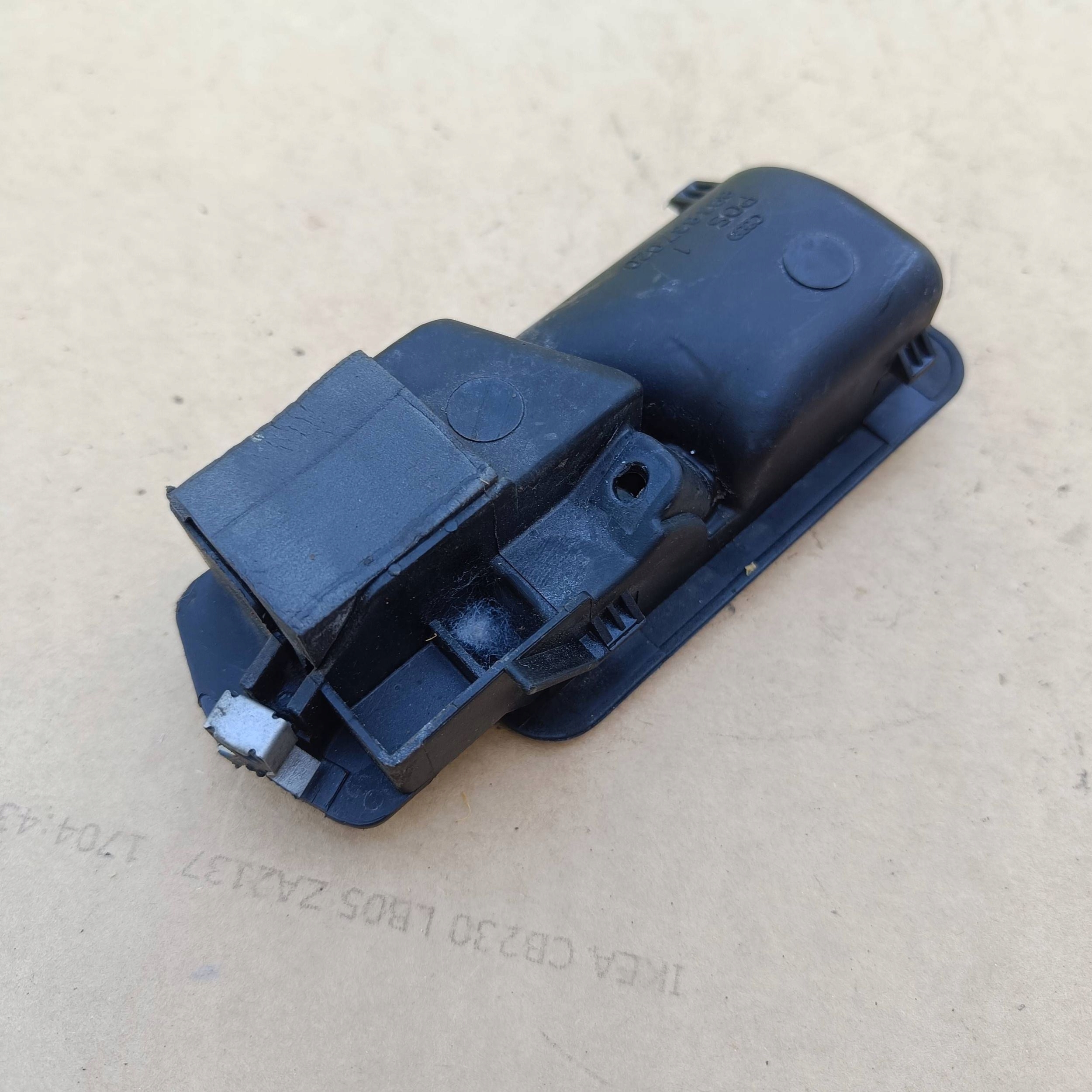 Audi 80 90 S2 B4 1992 front side right handle inner door przednich