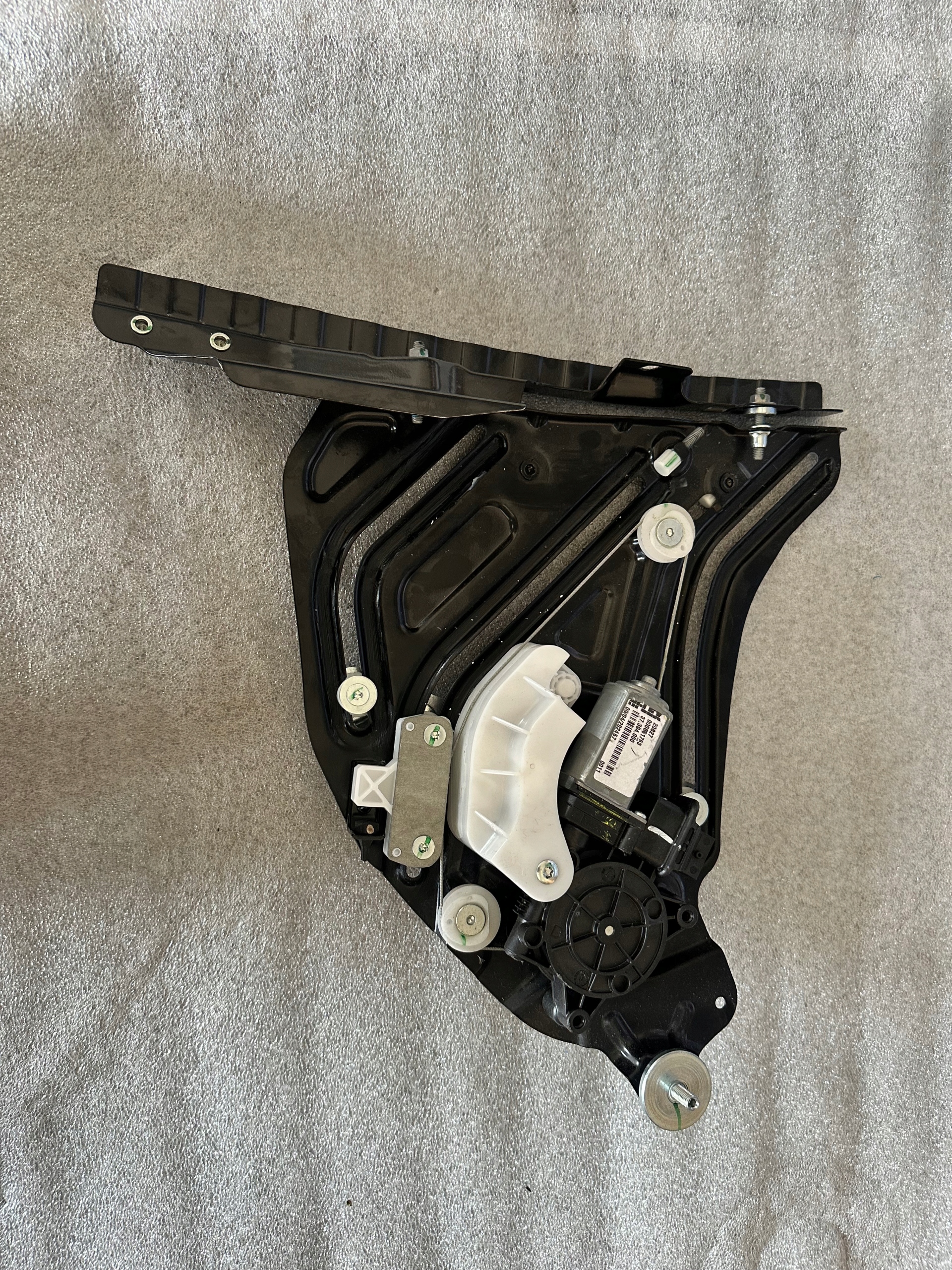 MECHANIZM SZYBY FERRARI 851753...