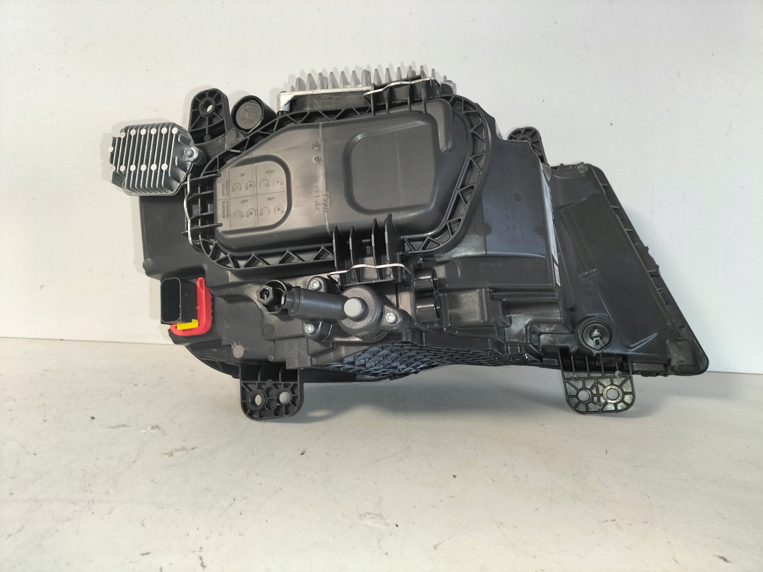 light front reflektor left MAN TGX II TGS II TGL II 20- FULL LED