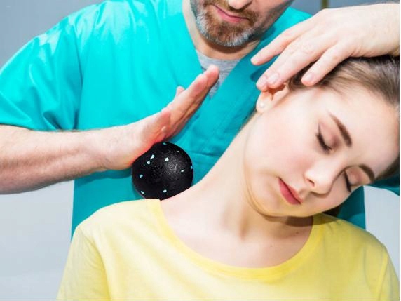 REHABILITACYJNA PIŁKA PODWÓJNA DO MASAŻU MIĘŚNI MOCNA + PIŁECZKA FIT ZESTAW Waga produktu z opakowaniem jednostkowym 0.046 kg