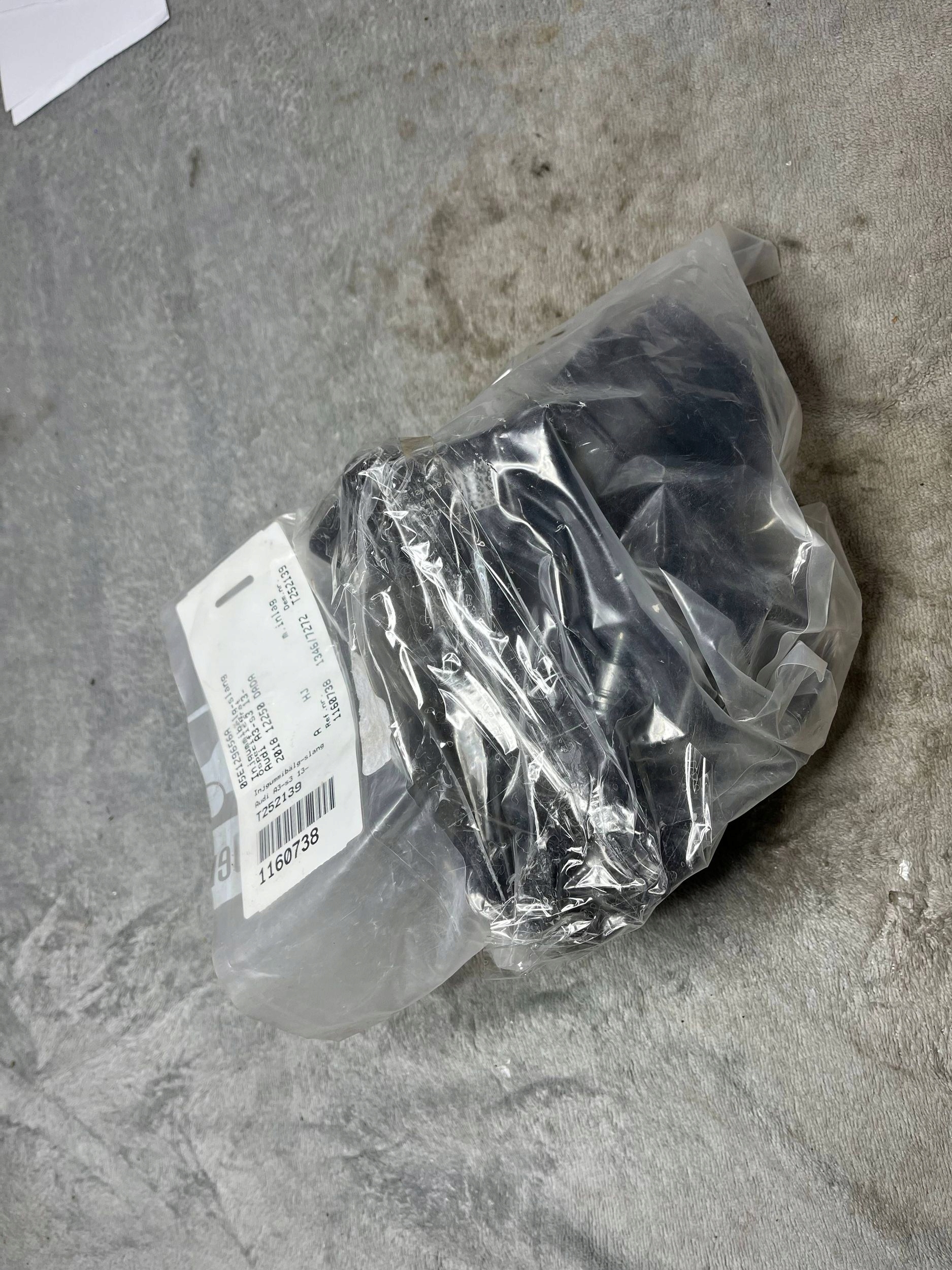 crijevo prijenos cijev VW AUDI 1.5 TSI 05E129656A !J