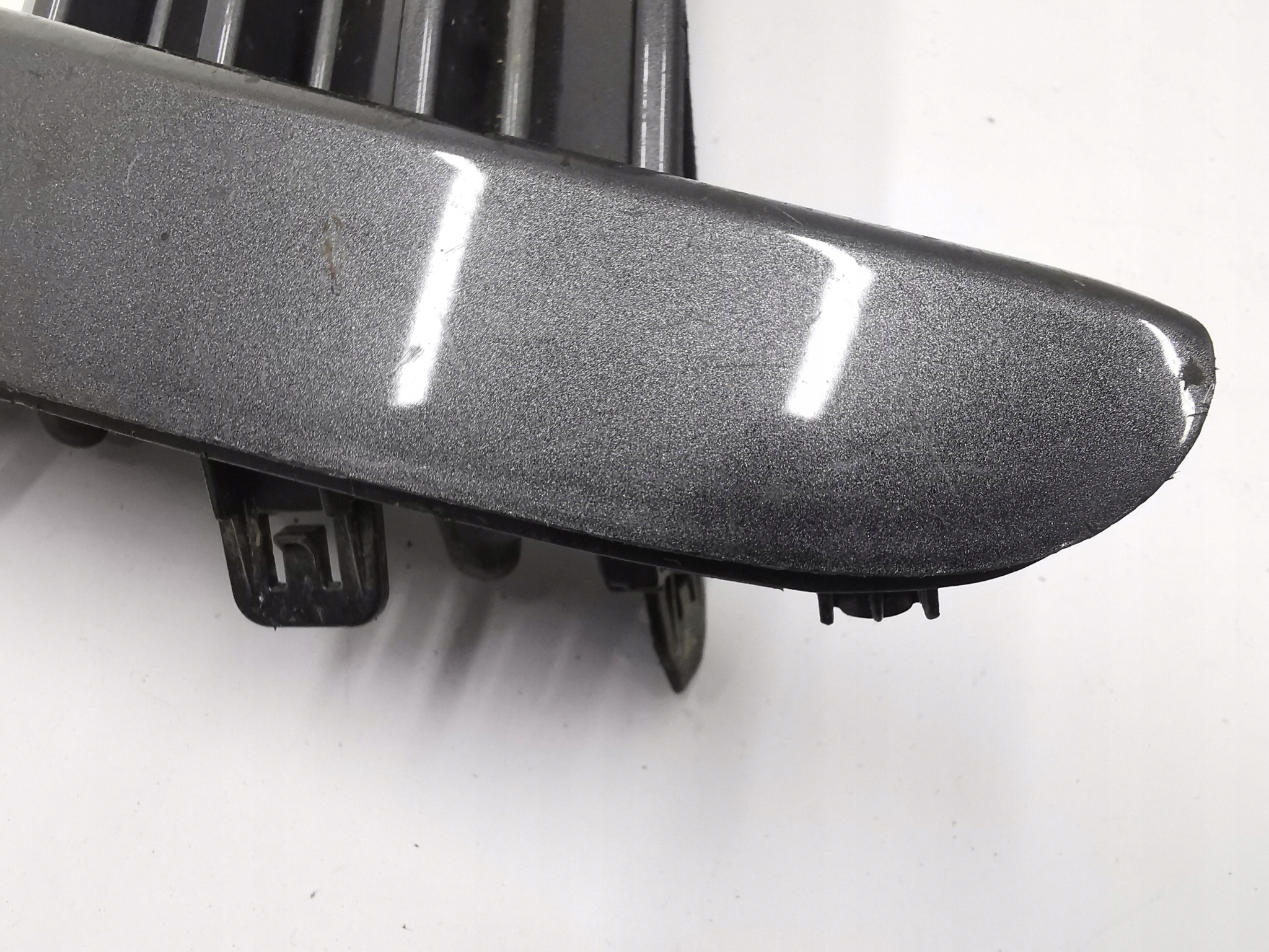grid frame of a bumper right TOYOTA COROLLA E16 / 81481-02650