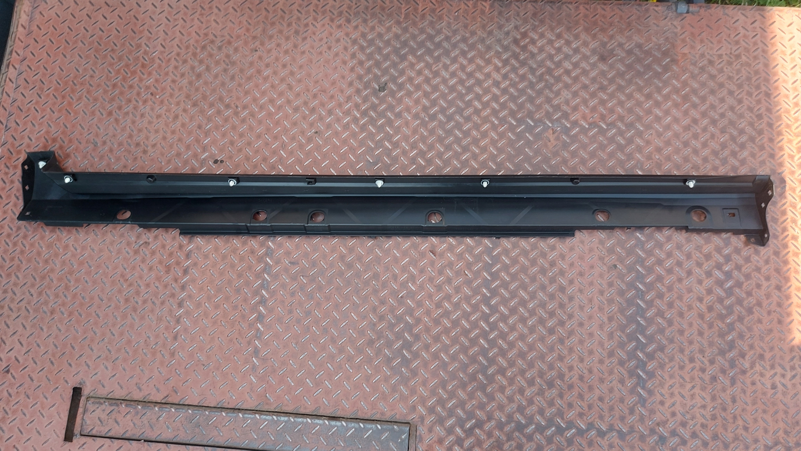 threshold moulding cap threshold right right TOYOTA YARIS CROSS 21