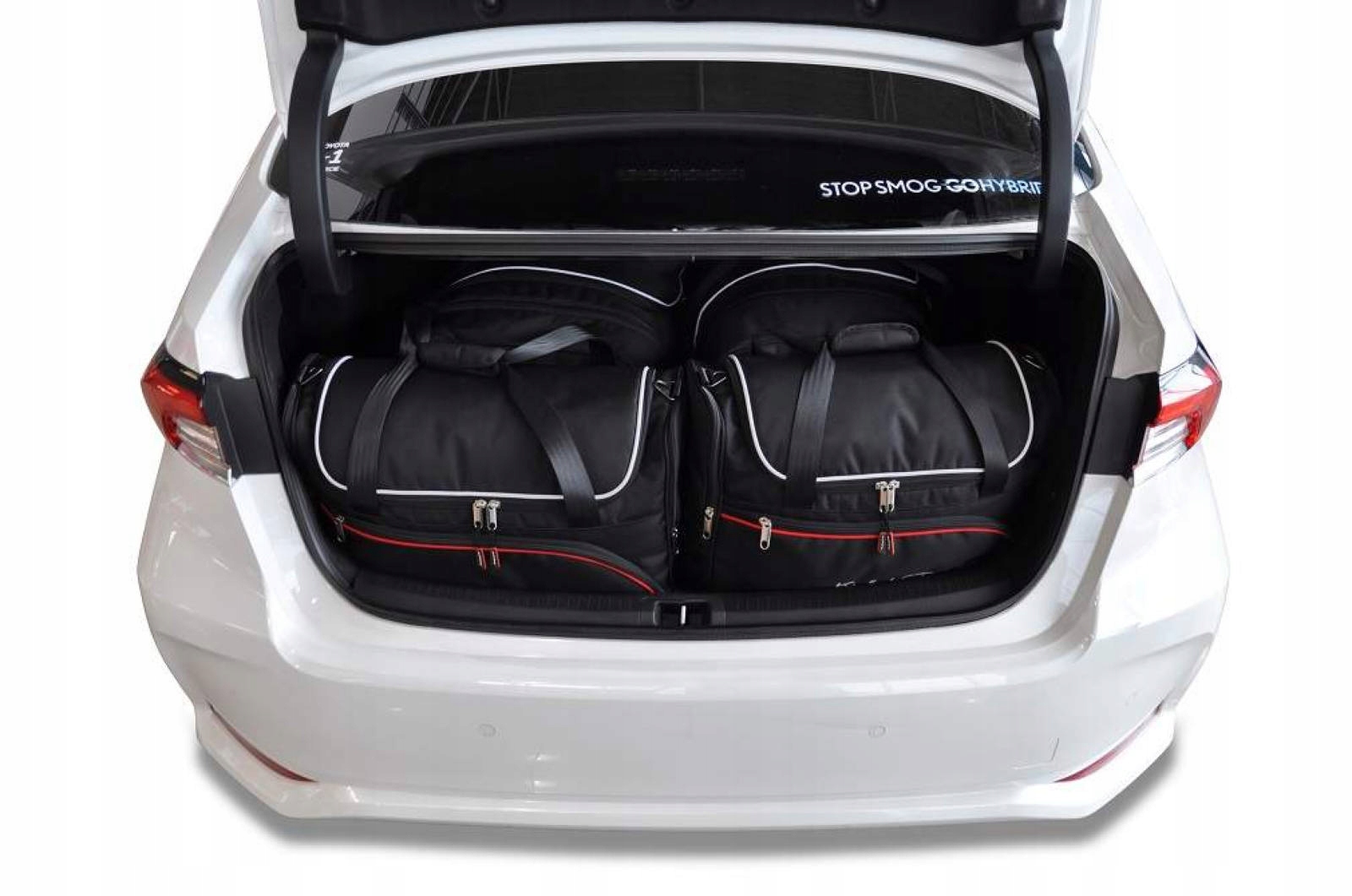 J&j Automotive Sada 4ks cestovných tašiek Aero pre Toyota Corolla Limousin