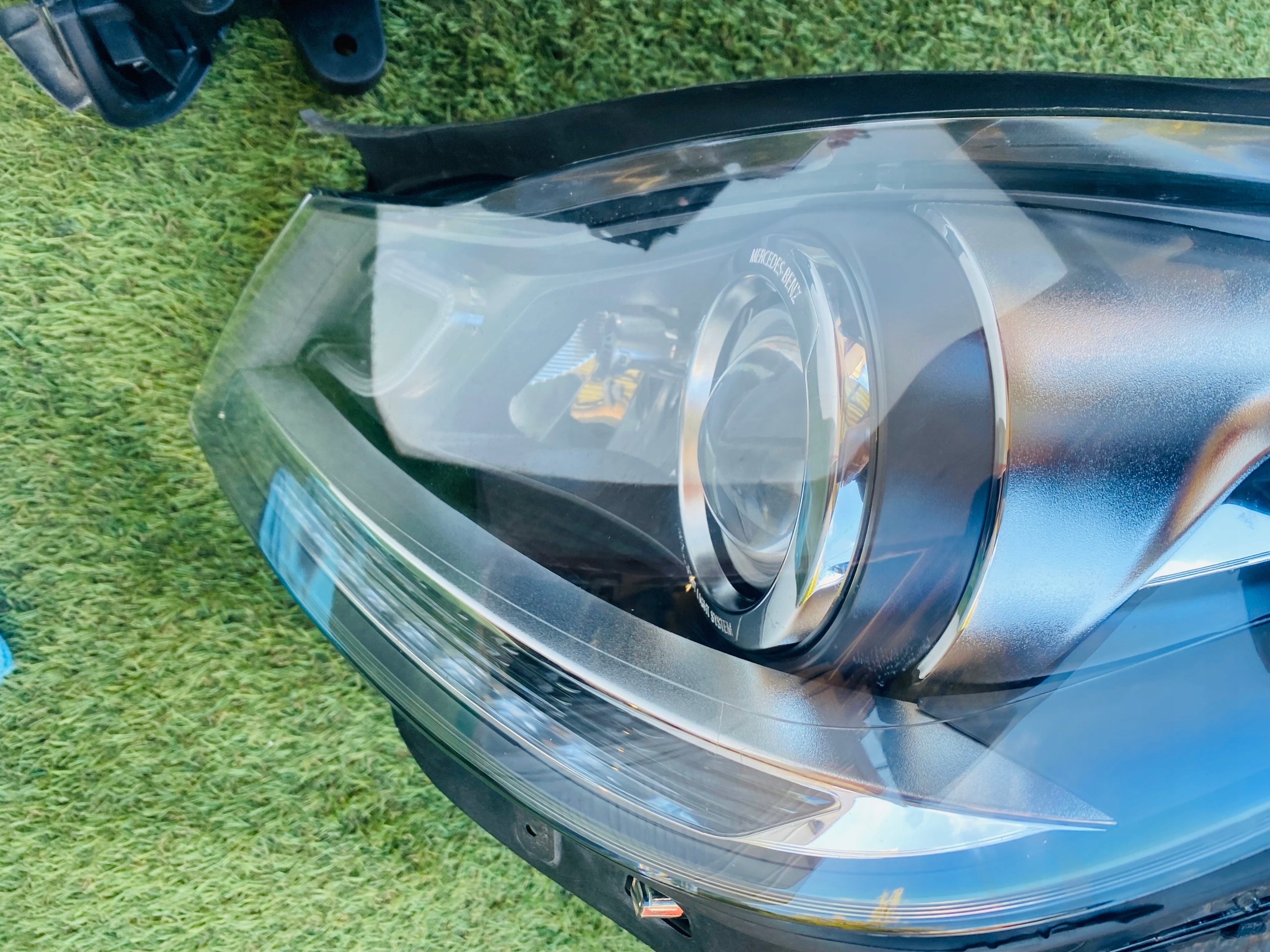 ксенон на мерседес w204. лампы мерседес w204. лампа на мерседес w204. габаритные лампы мерседес w204 2011. Mercedes-benz a2048203639 фара.