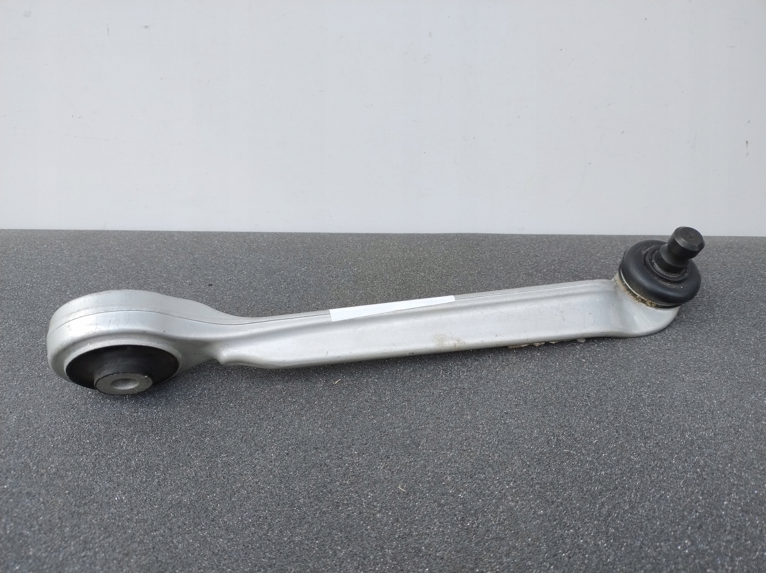 right arm front AUDI A4 B5 B6 A6 C5 PASSAT SUPERB 8E0407506A K75/077