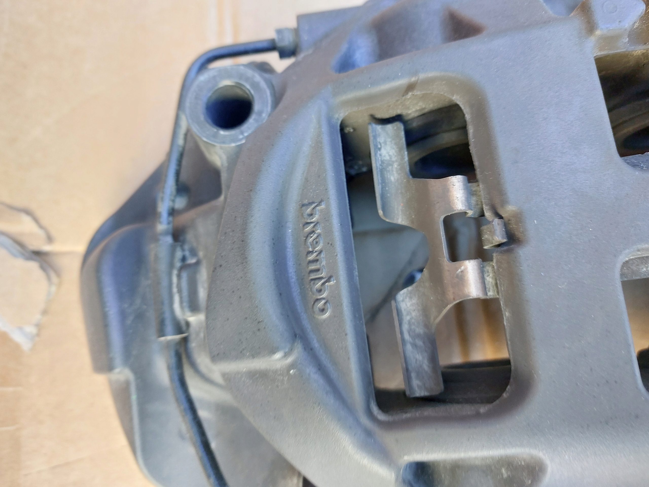 PORSCHE CAYENNE III 9Y 22r caliper brake right front 9Y0615106FE