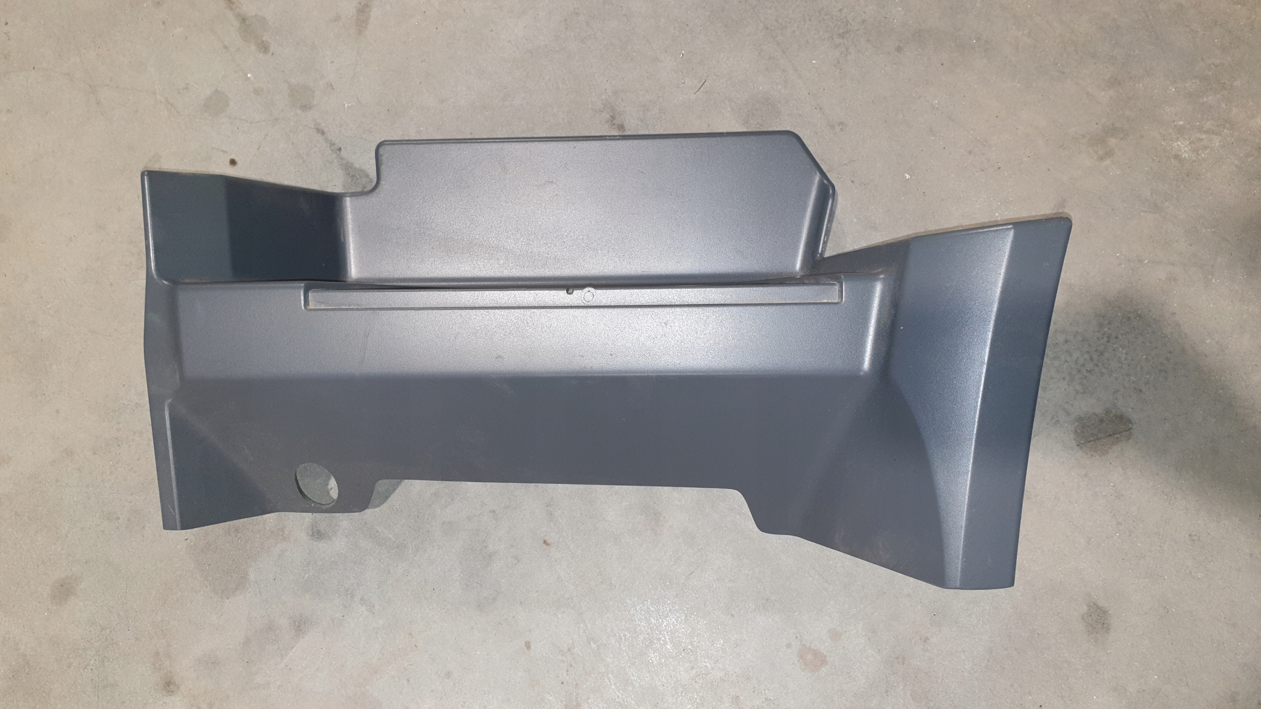 AROCS СТУПІНЬ КАБІНИ ЛІВИЙ 9606668403