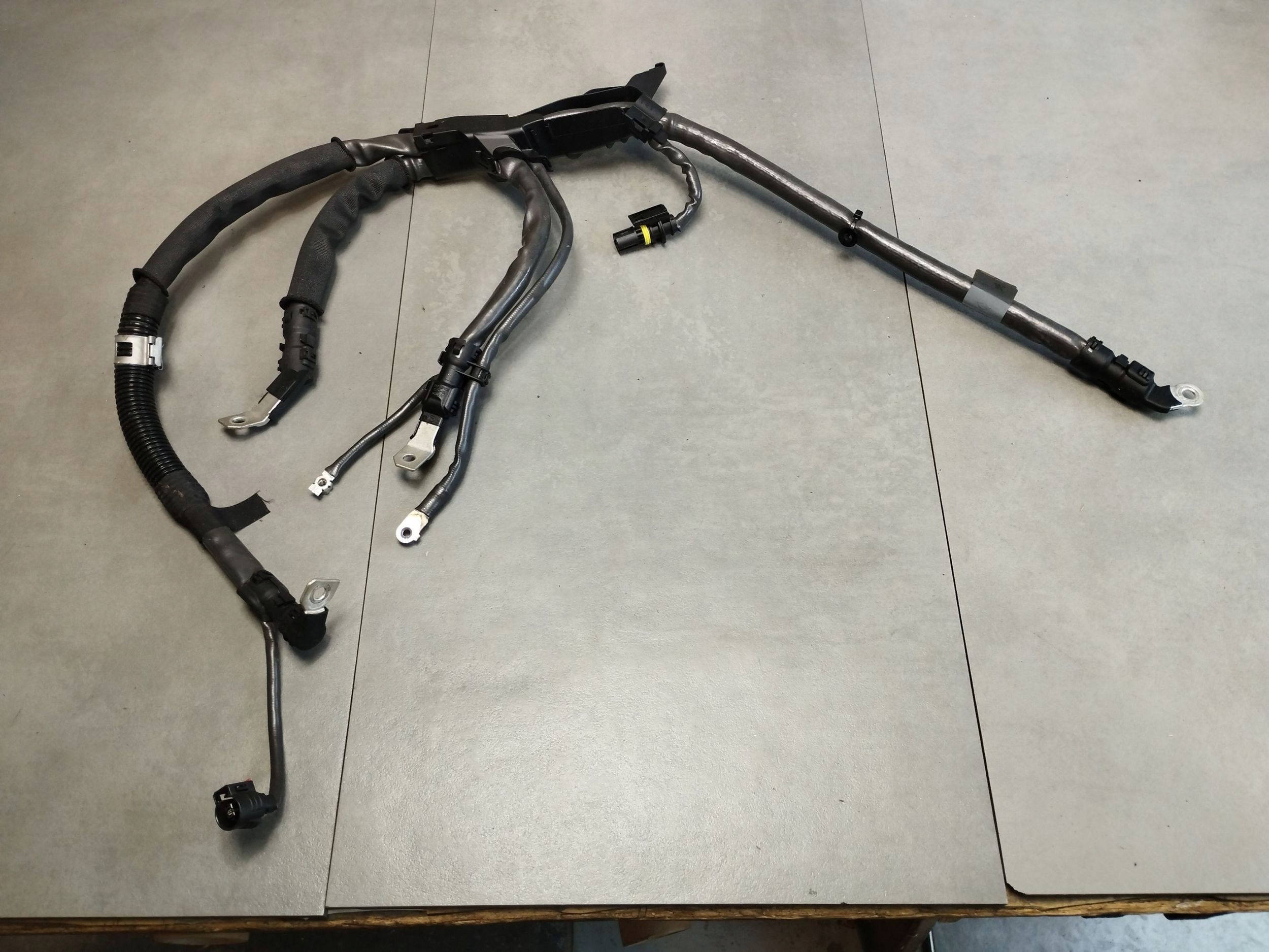 Mercedes-Benz E W213 2018 bundle wiring A2135401087