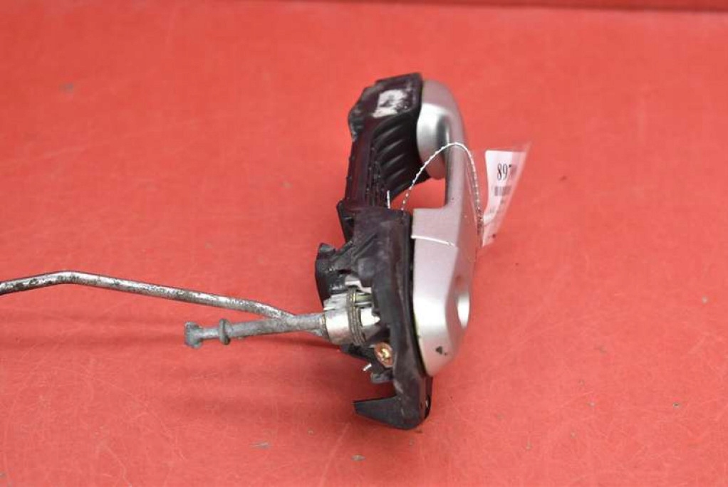handle left front front SREBRNA 242303 TOYOTA COROLLA VERSO 2 II 04-09