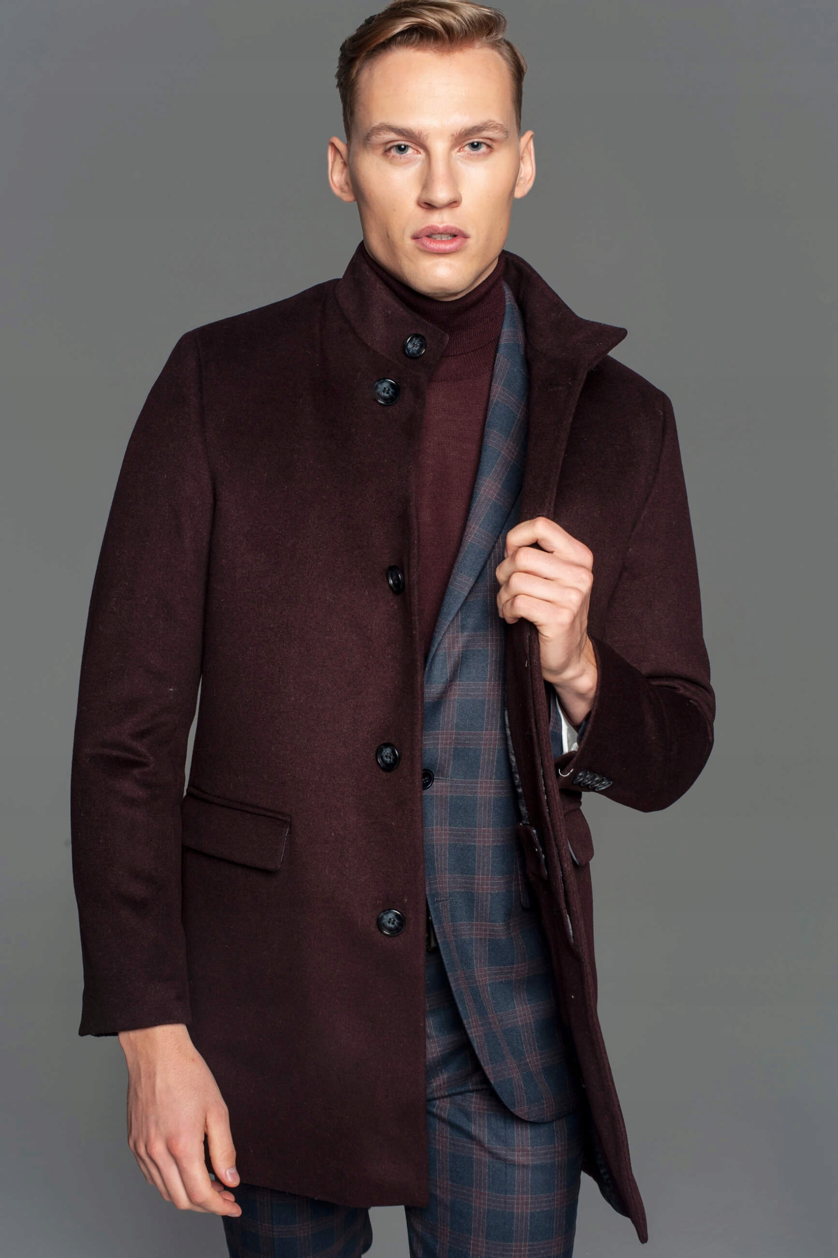 Elegancki wełniany płaszcz Recman bordo 52 Kaptur bez kaptura