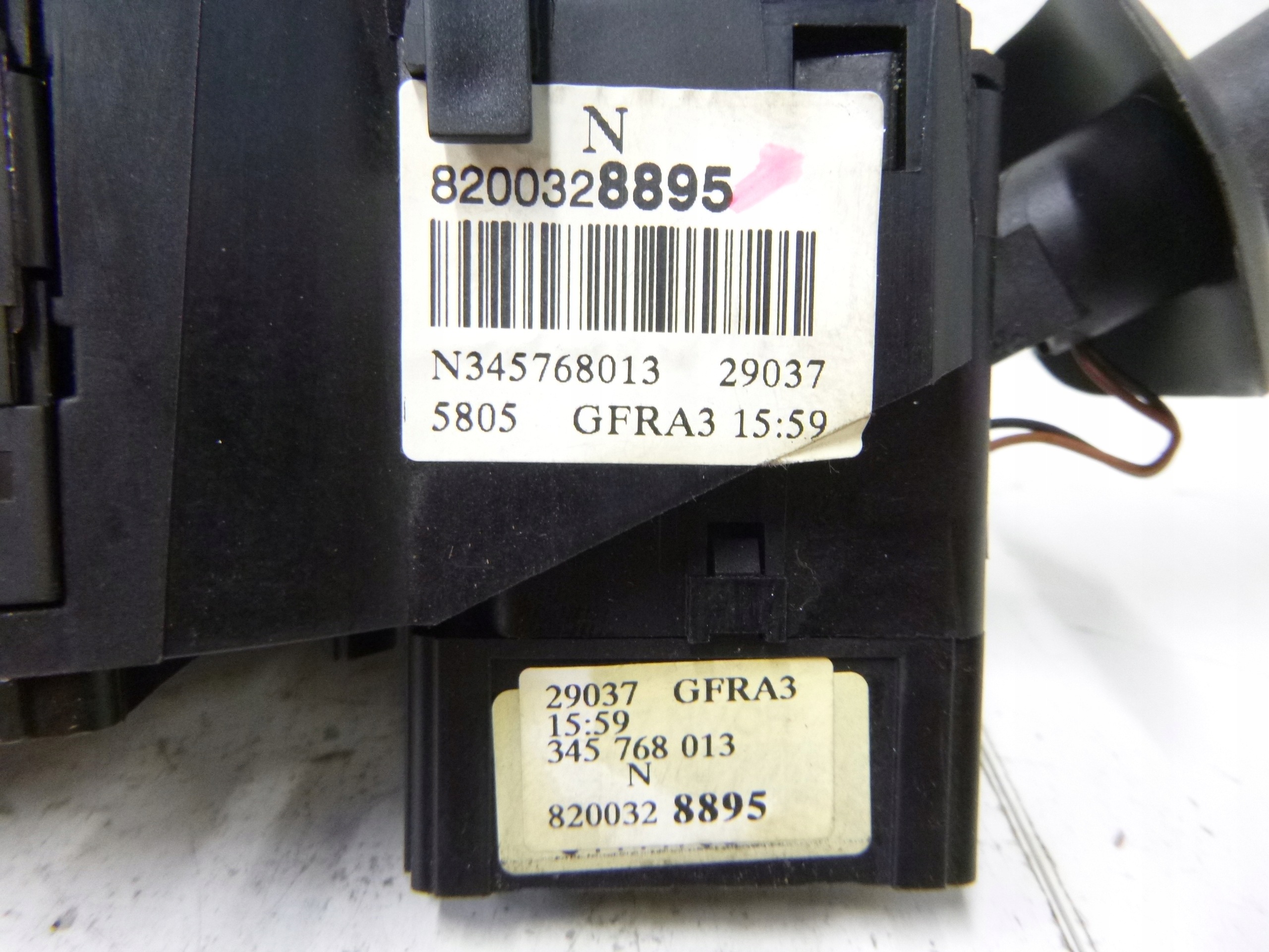 commande levier commodo sous volant anneau Renault Laguna II FL 05-07 8200328895 OE EU